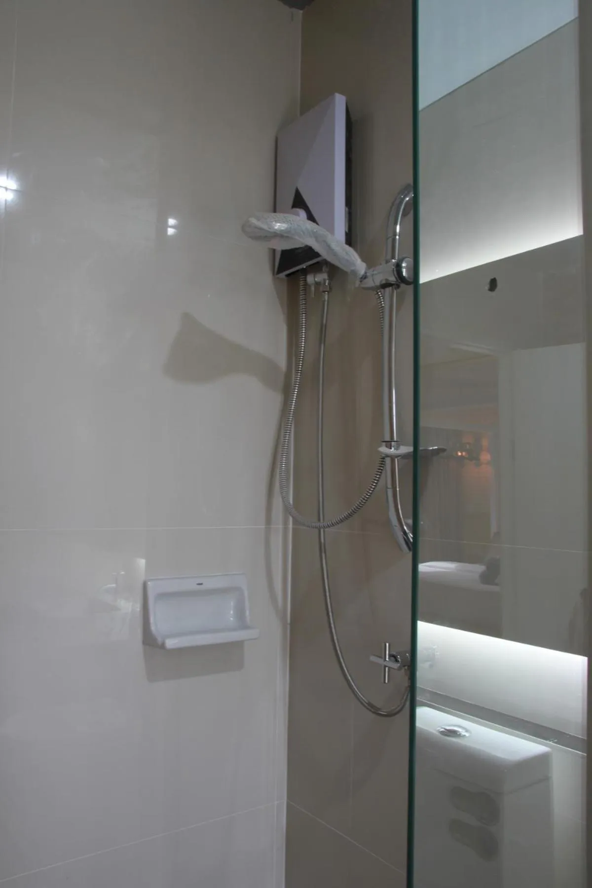 Shower in Bangkok Boutique Resort Rangsit