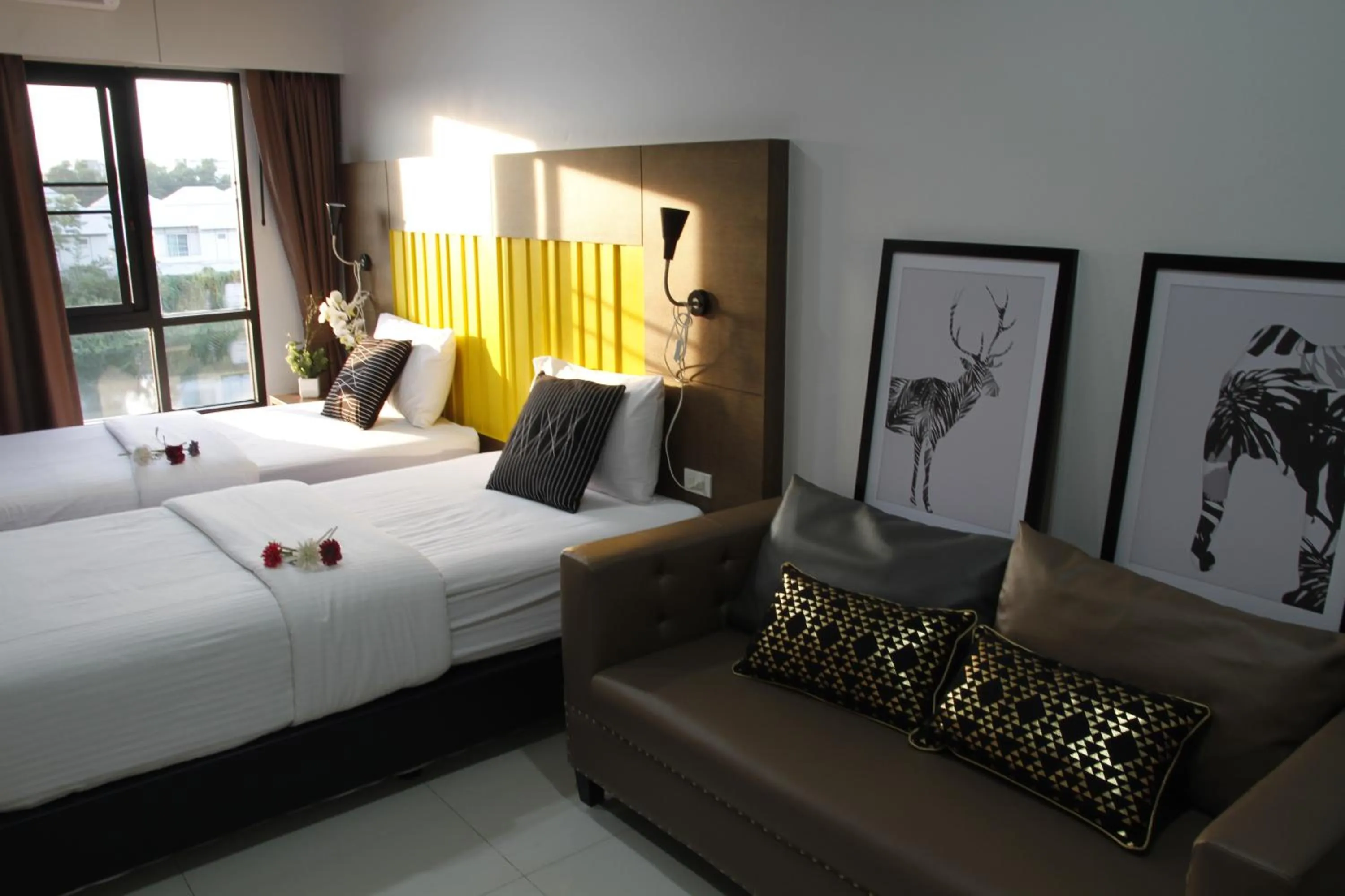 Photo of the whole room, Bed in Bangkok Boutique Resort Rangsit