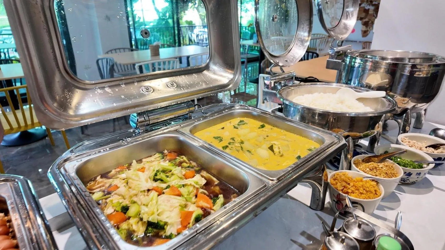 Asian breakfast in Bangkok Boutique Resort Rangsit