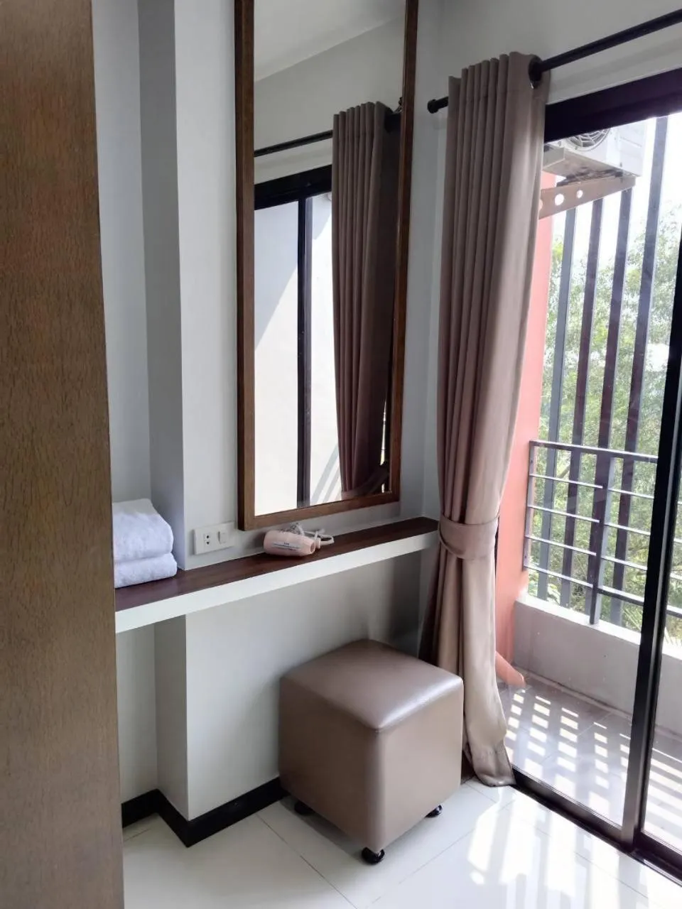 Balcony/Terrace, Bed in Bangkok Boutique Resort Rangsit