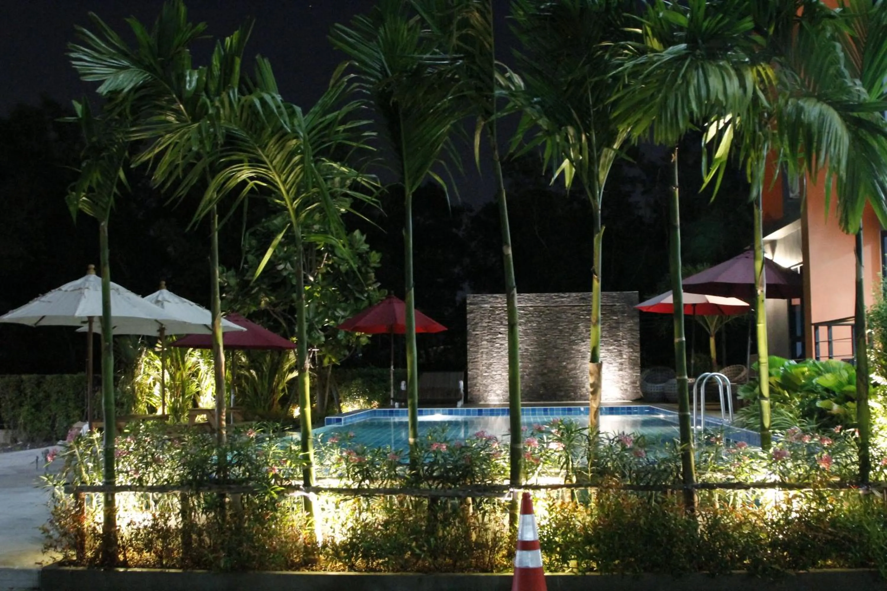 Swimming pool in Bangkok Boutique Resort Rangsit
