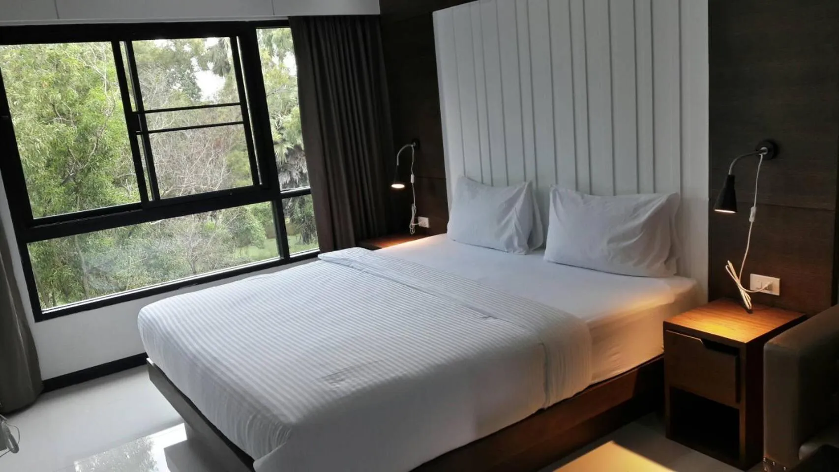Photo of the whole room, Bed in Bangkok Boutique Resort Rangsit