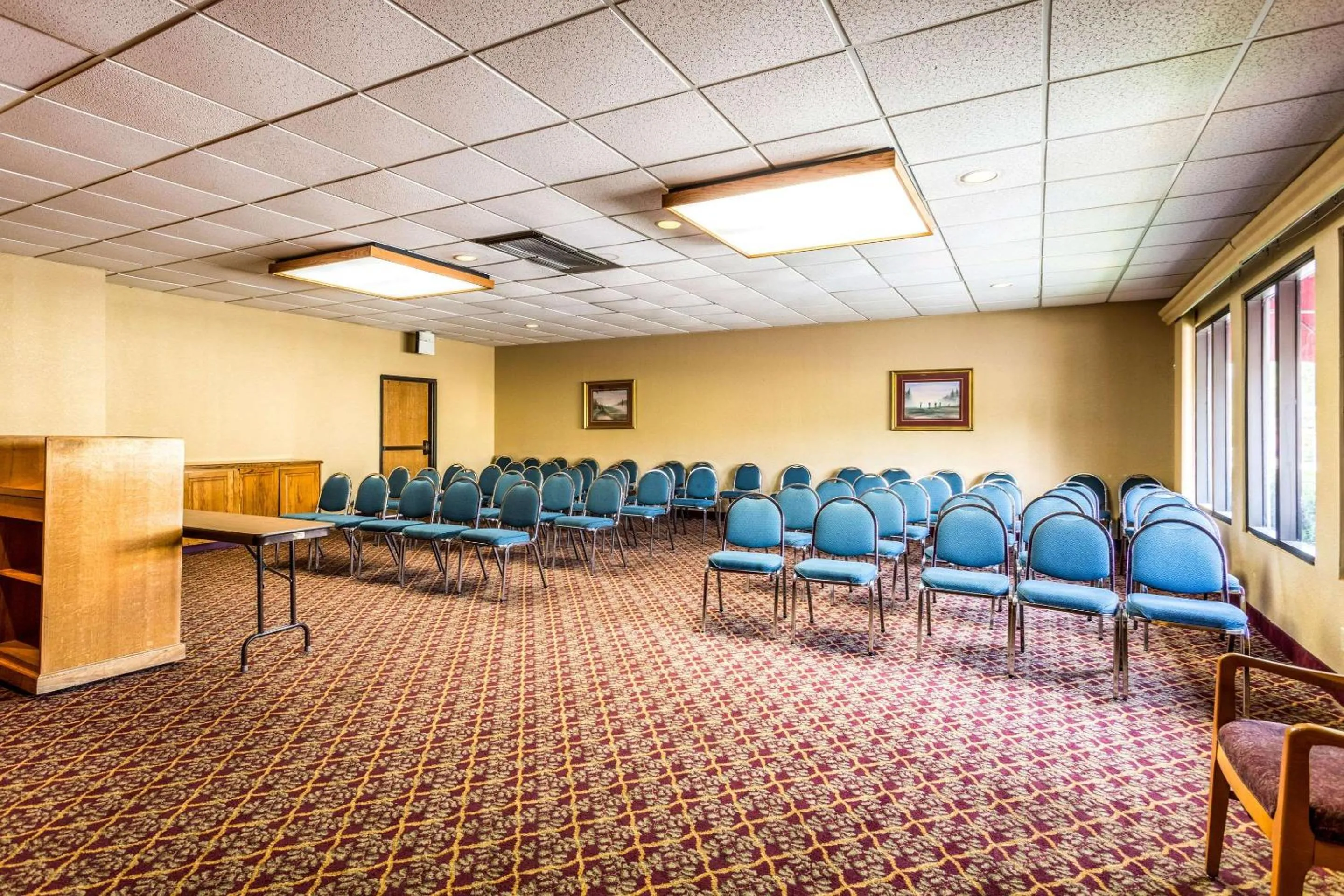 On site in Econo Lodge - Oxmoor