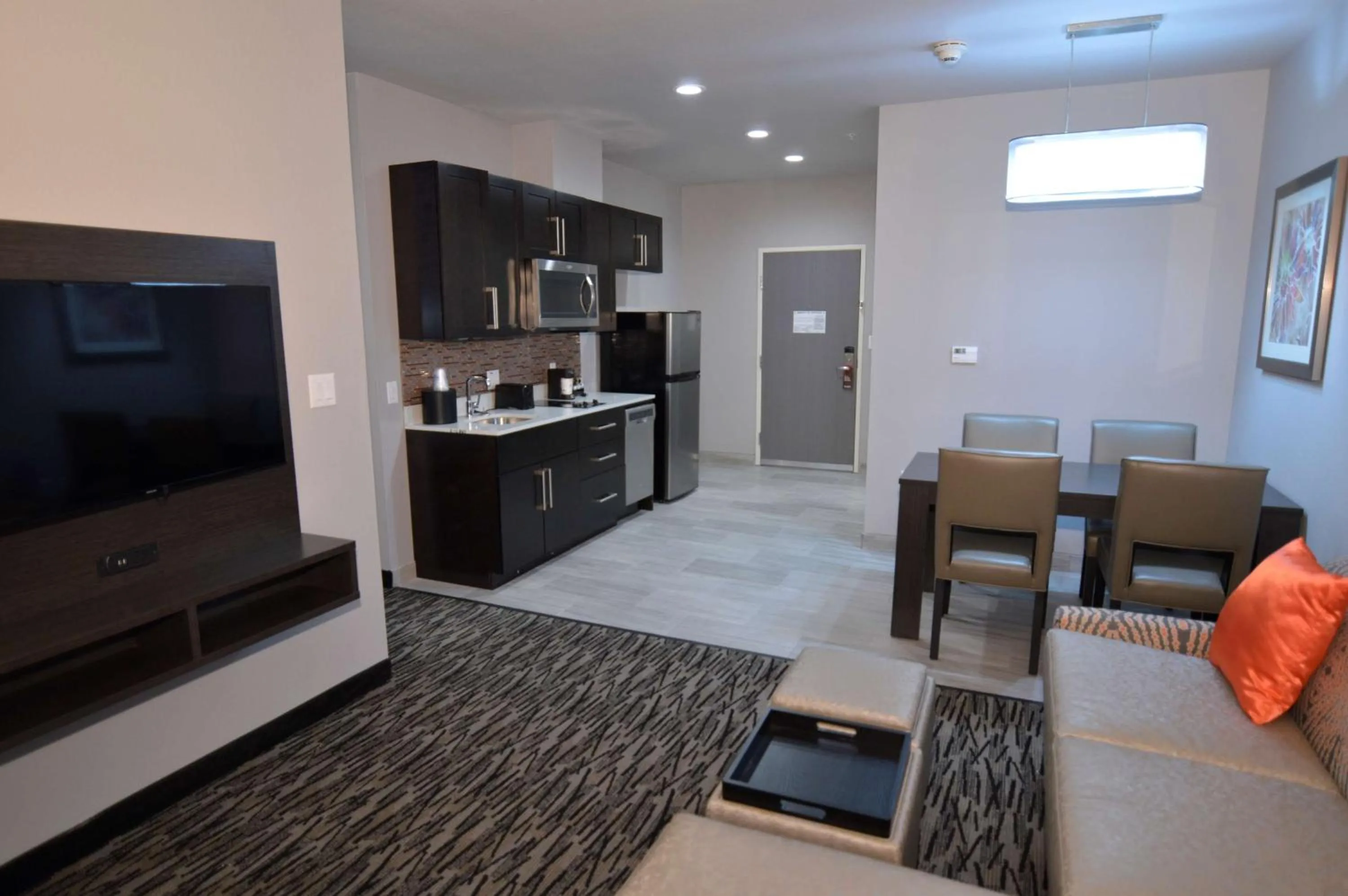 Photo of the whole room in Best Western Plus Executive Residency Baytown