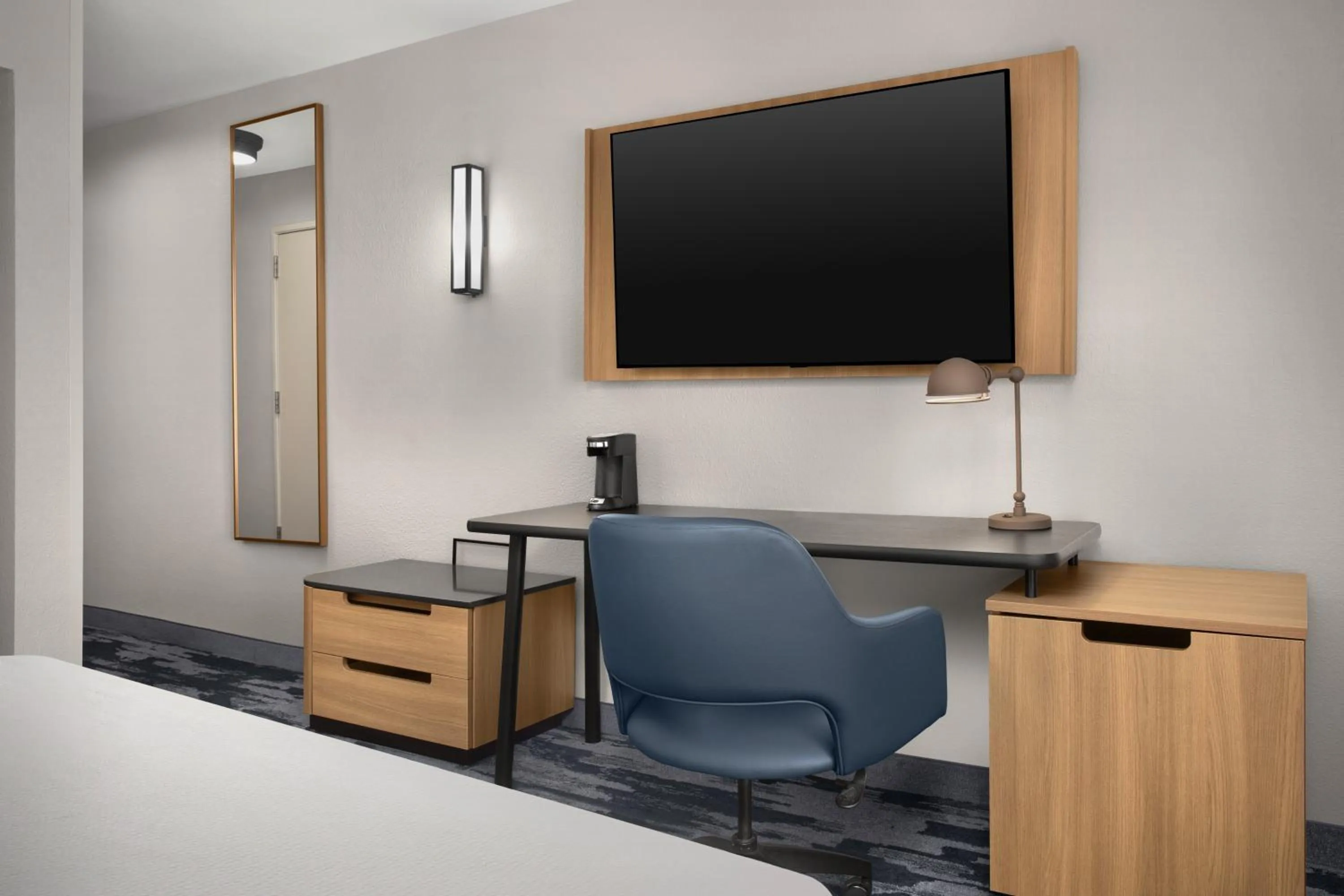 TV and multimedia in Fairfield Inn & Suites El Centro