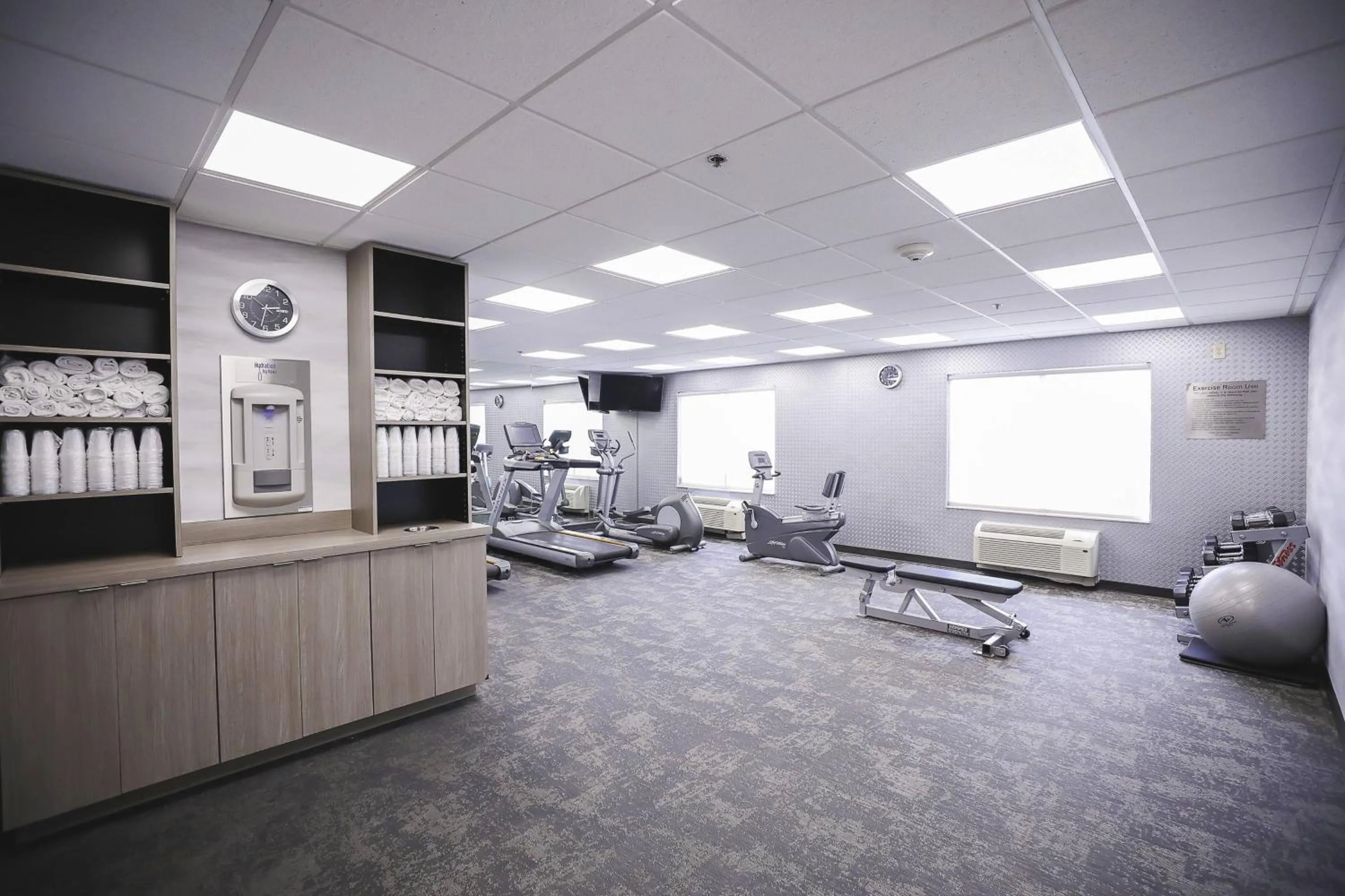 Fitness centre/facilities in Fairfield Inn & Suites Jackson Airport