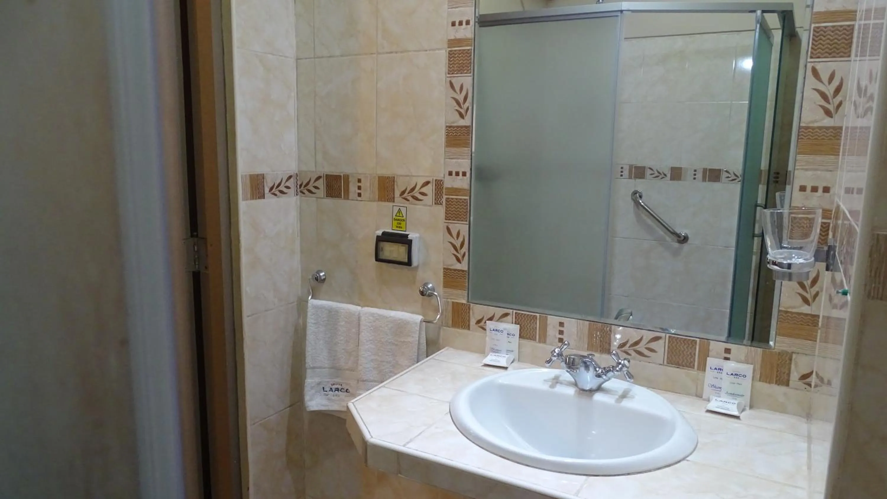 Bathroom in Suites Larco 656 Miraflores Lima