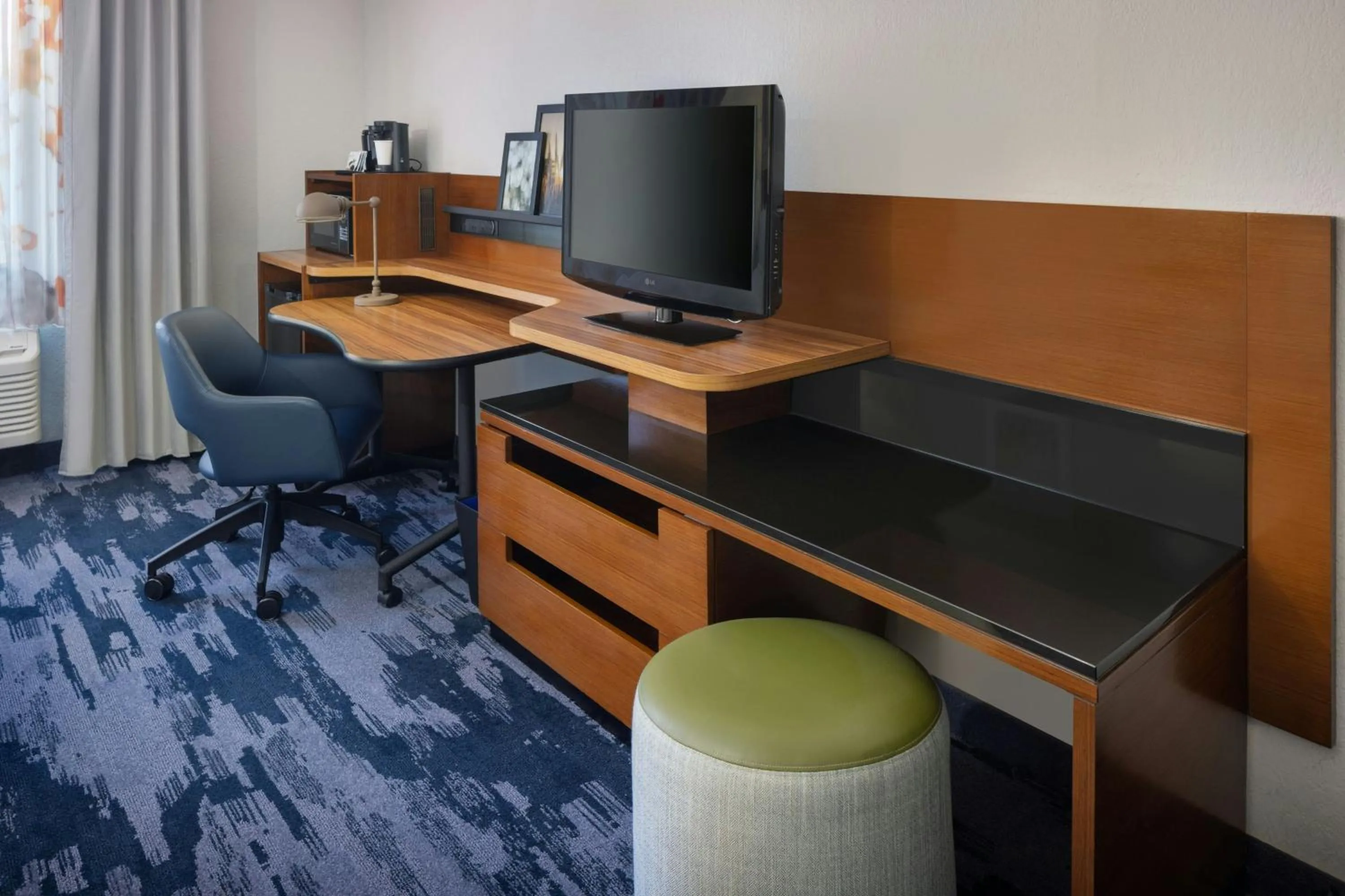 Photo of the whole room in Fairfield Inn & Suites Jacksonville Airport