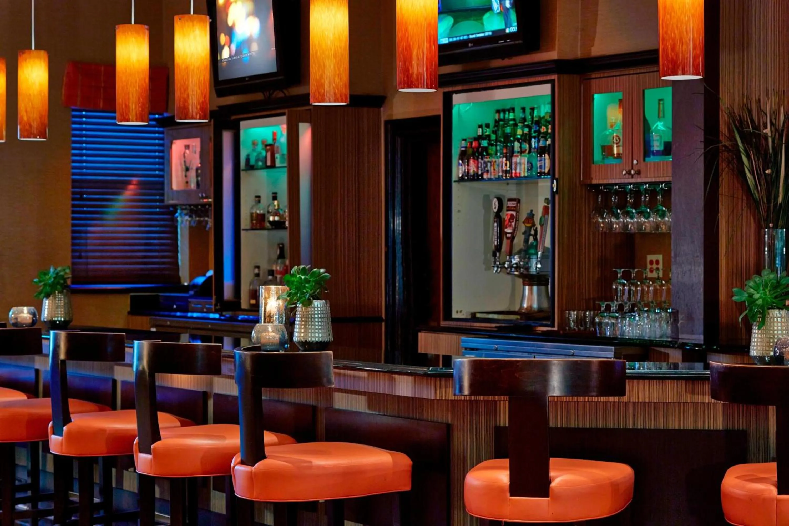 Lounge or bar in World Golf Village Renaissance St. Augustine Resort