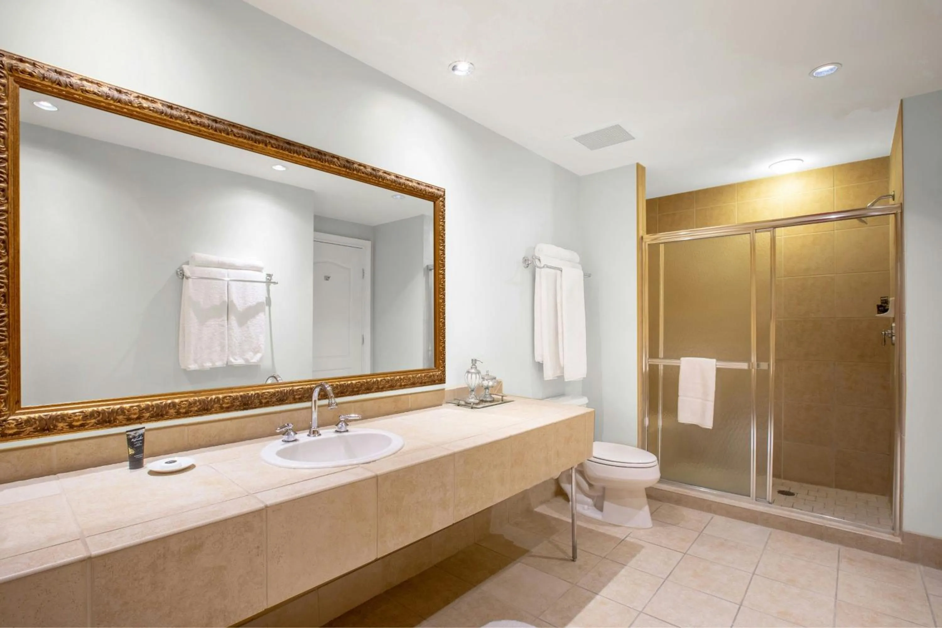 Bathroom in Casa Monica Resort & Spa, Autograph Collection