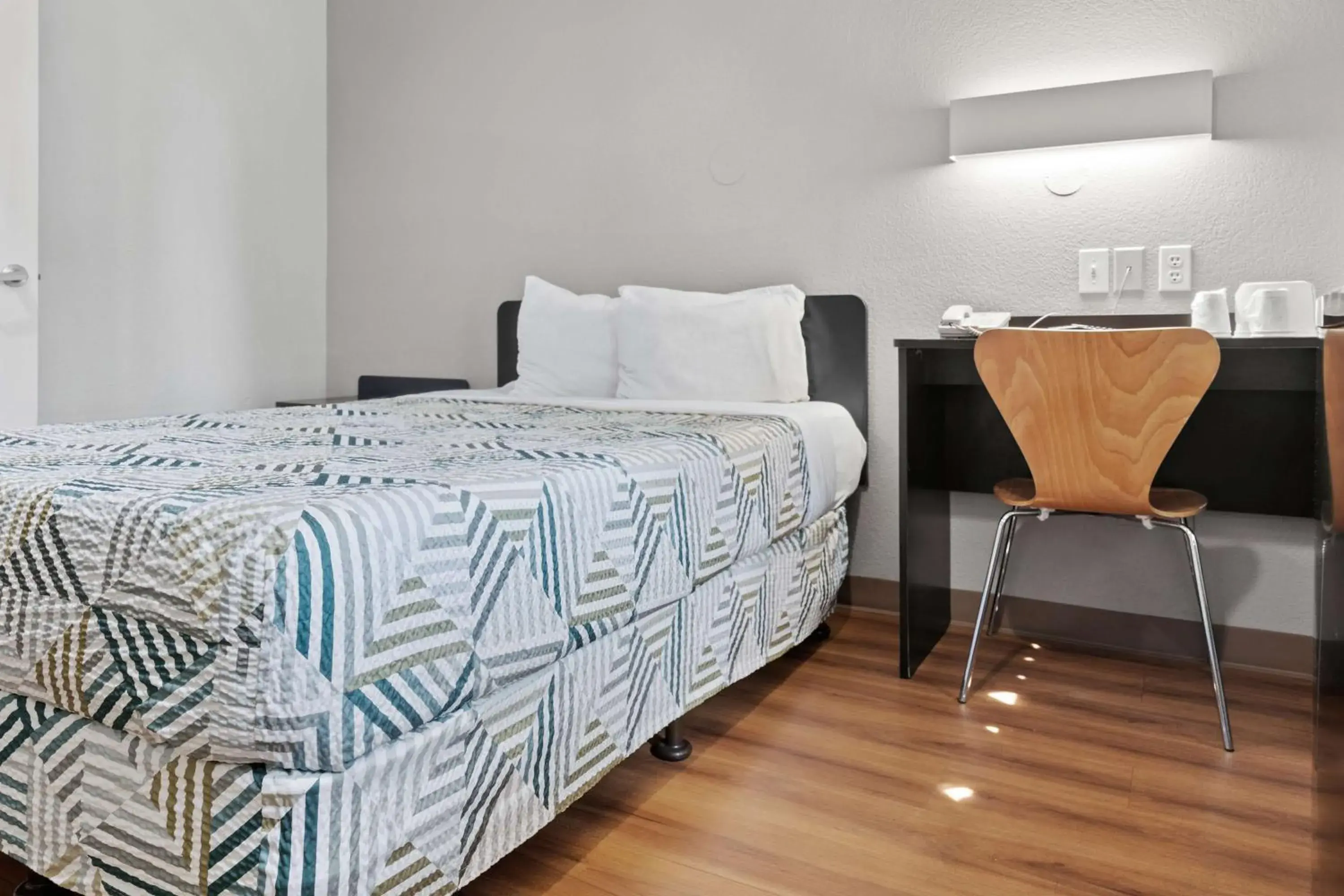 Bedroom, Bed in Motel 6-Ventura, CA - Beach Bedroom, Bed in Motel 6-Ventura, CA - Beach