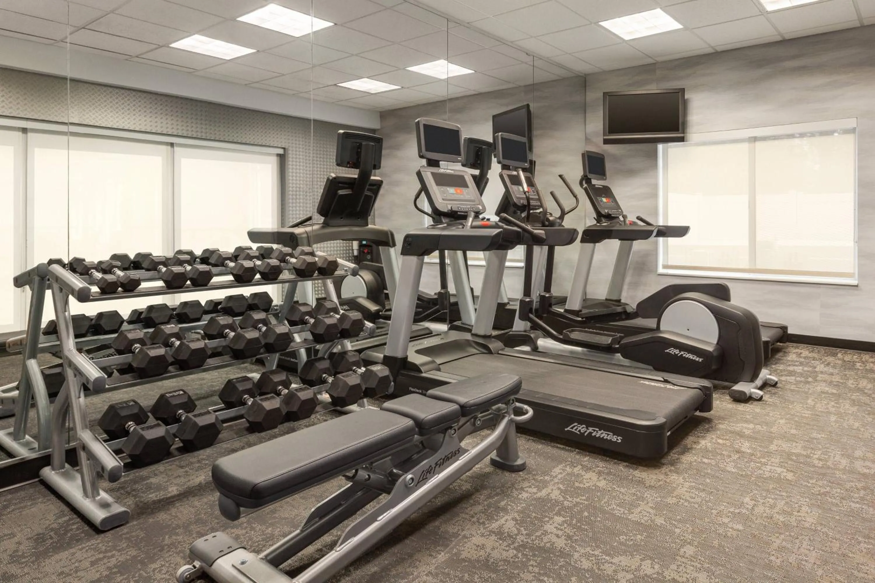 Fitness centre/facilities in Fairfield Inn & Suites Jacksonville West/Chaffee Point