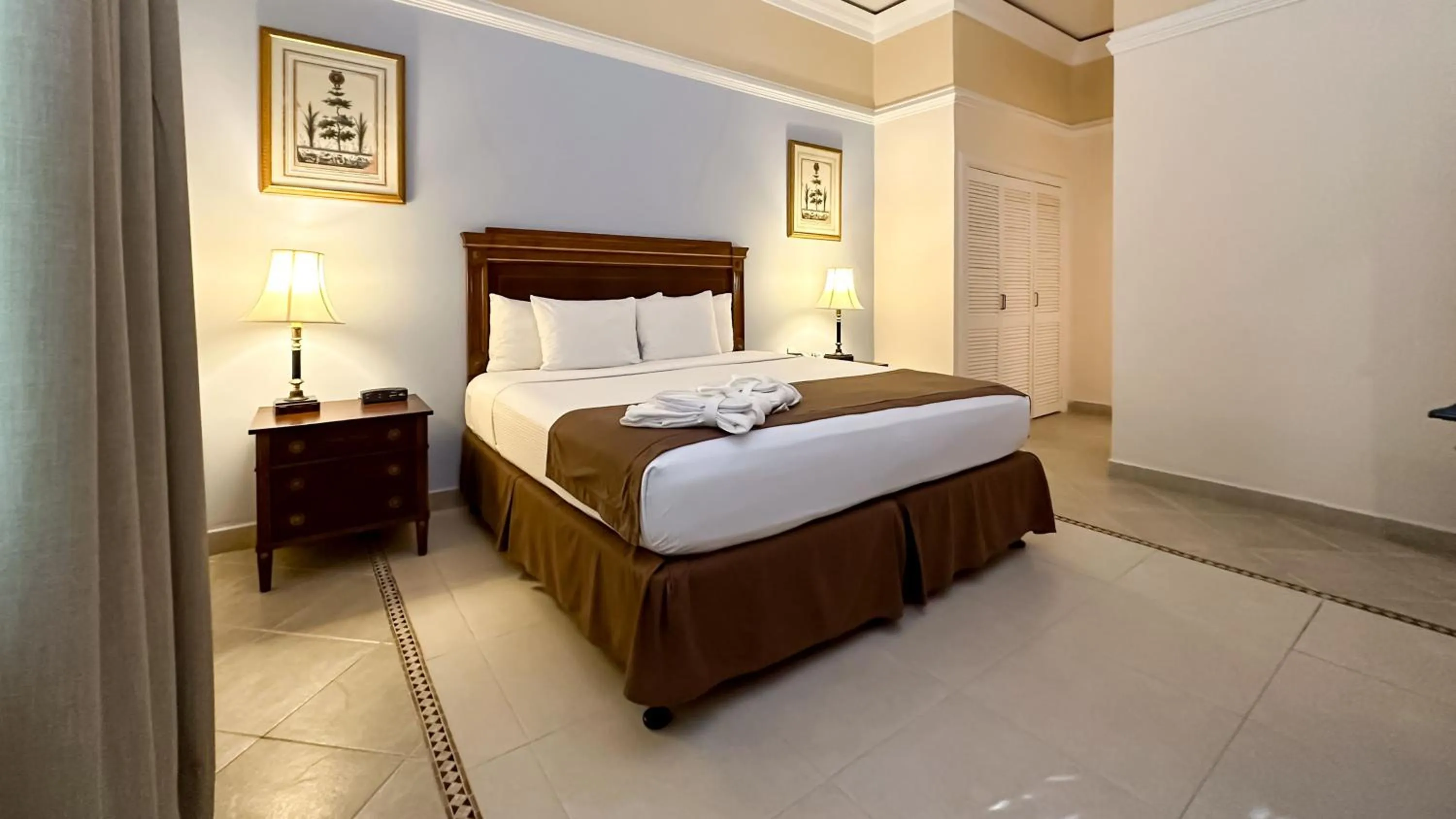 Bedroom, Bed in Hotel El Prado