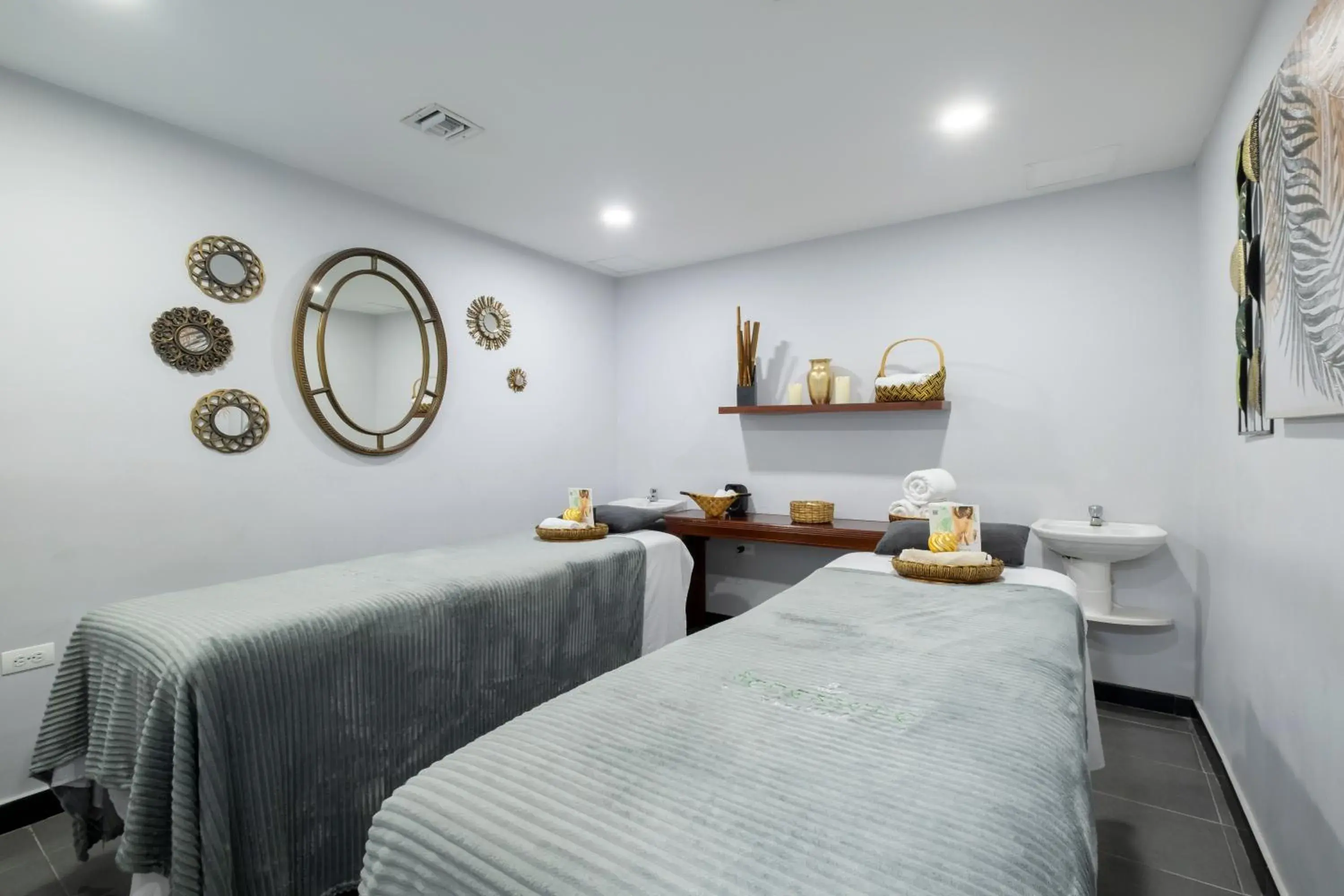 Spa and wellness centre/facilities, Bed in Hotel El Prado Spa and wellness centre/facilities, Bed in Hotel El Prado