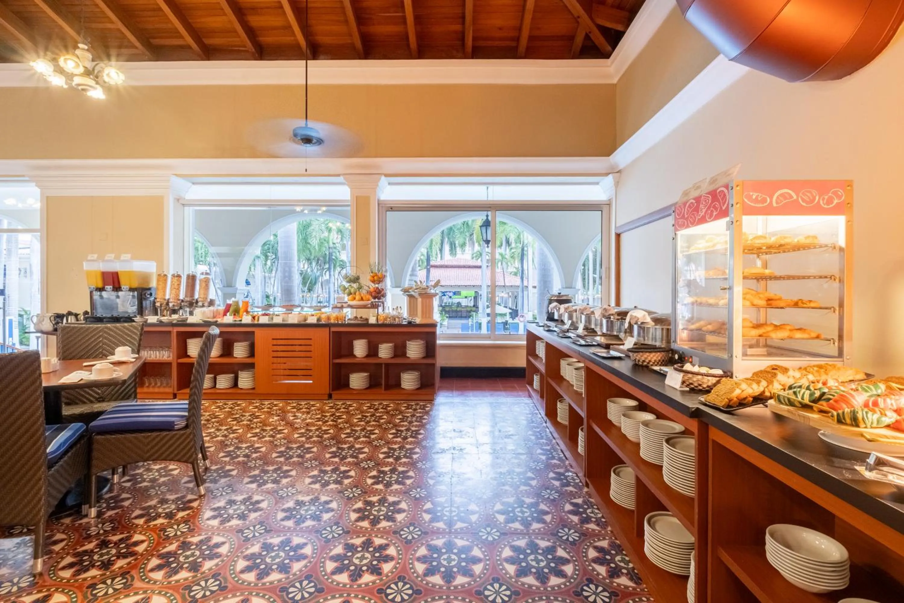 Buffet breakfast in Hotel El Prado