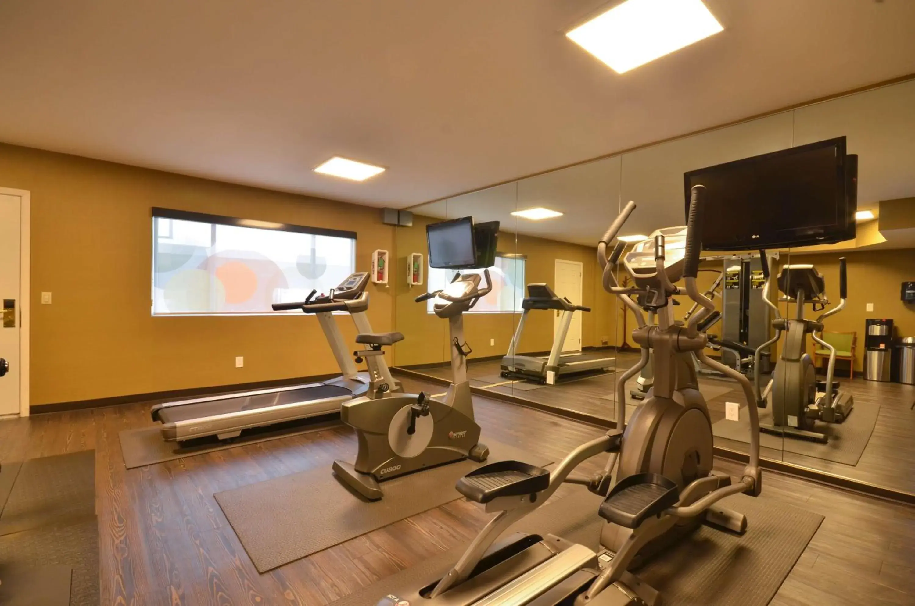 Fitness centre/facilities in Best Western The Inn & Suites Pacific Grove Fitness centre/facilities in Best Western The Inn & Suites Pacific Grove