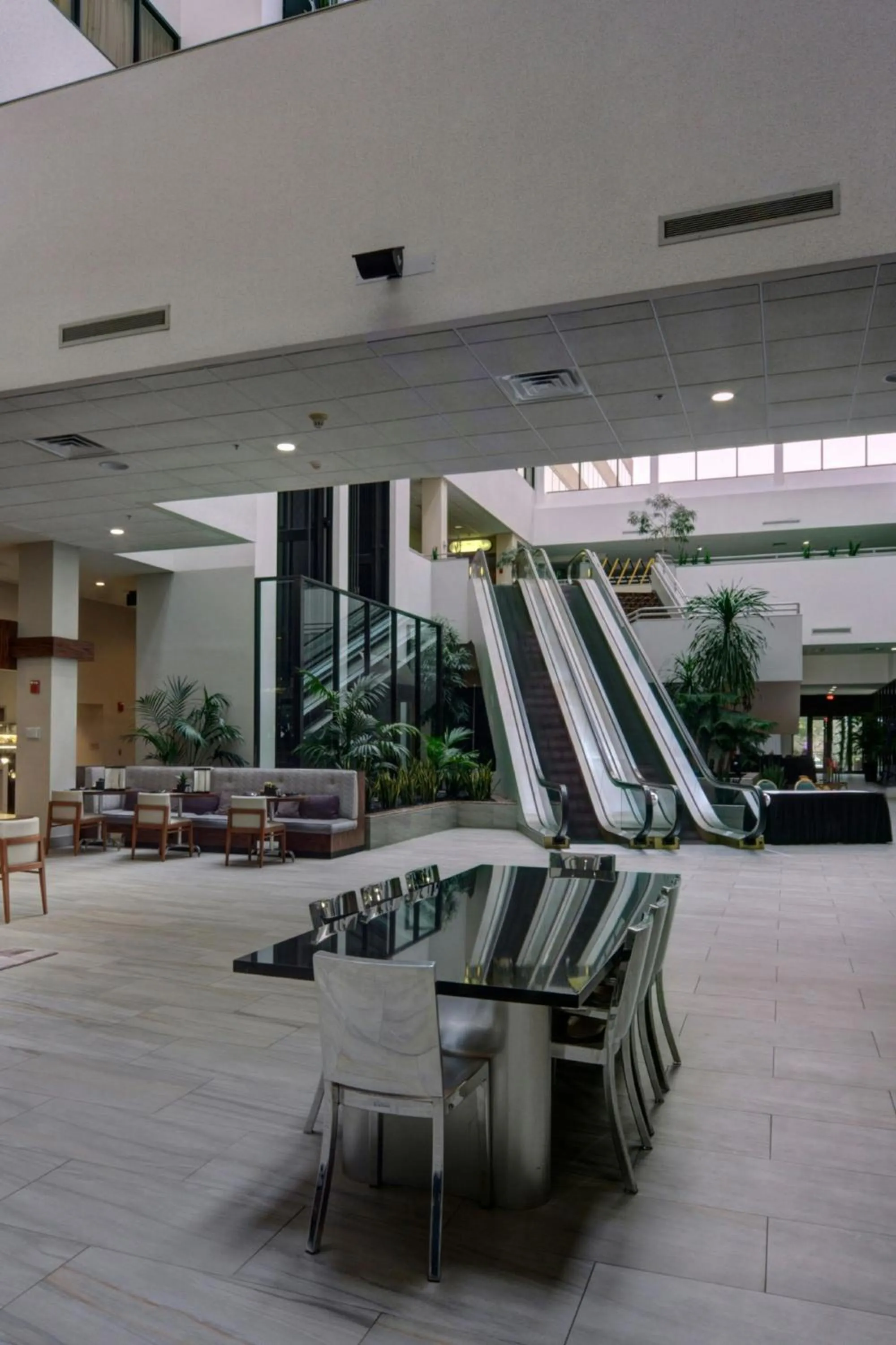 Lobby or reception in Marriott East Lansing at University Place