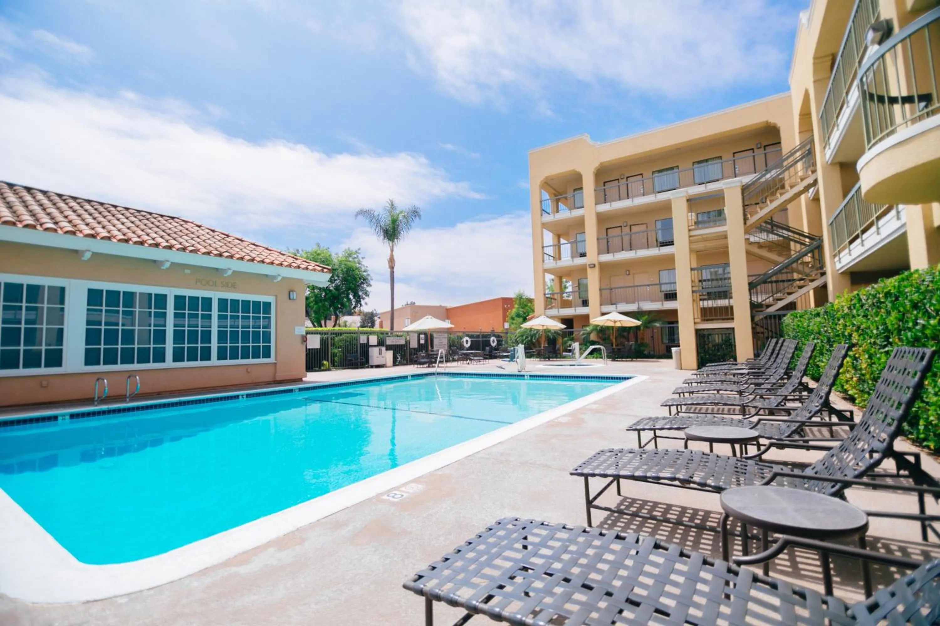 Swimming pool in Fairfield Inn Anaheim Hills Orange County