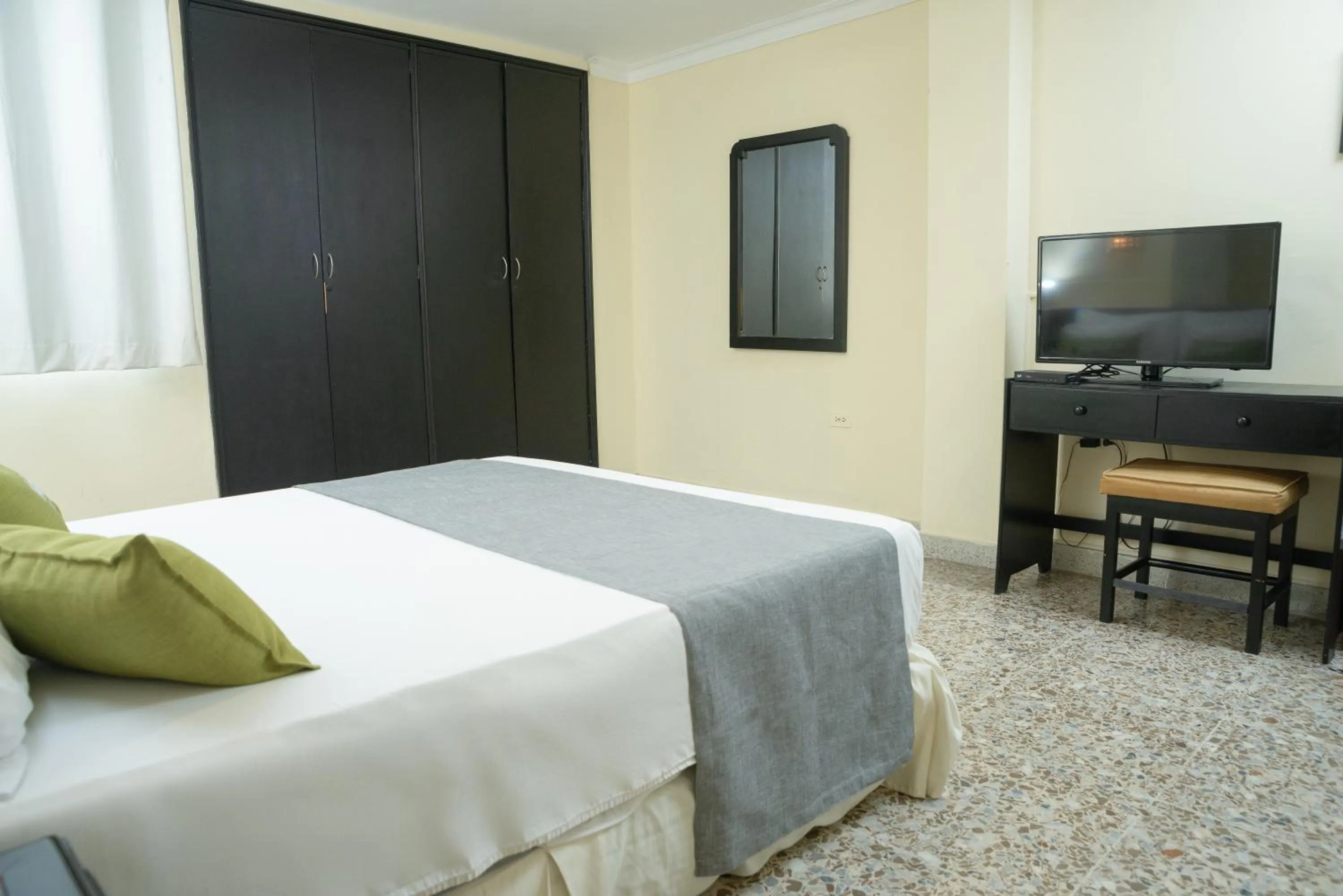 Evening entertainment, Bed in Ayenda 1313 Barahona 72