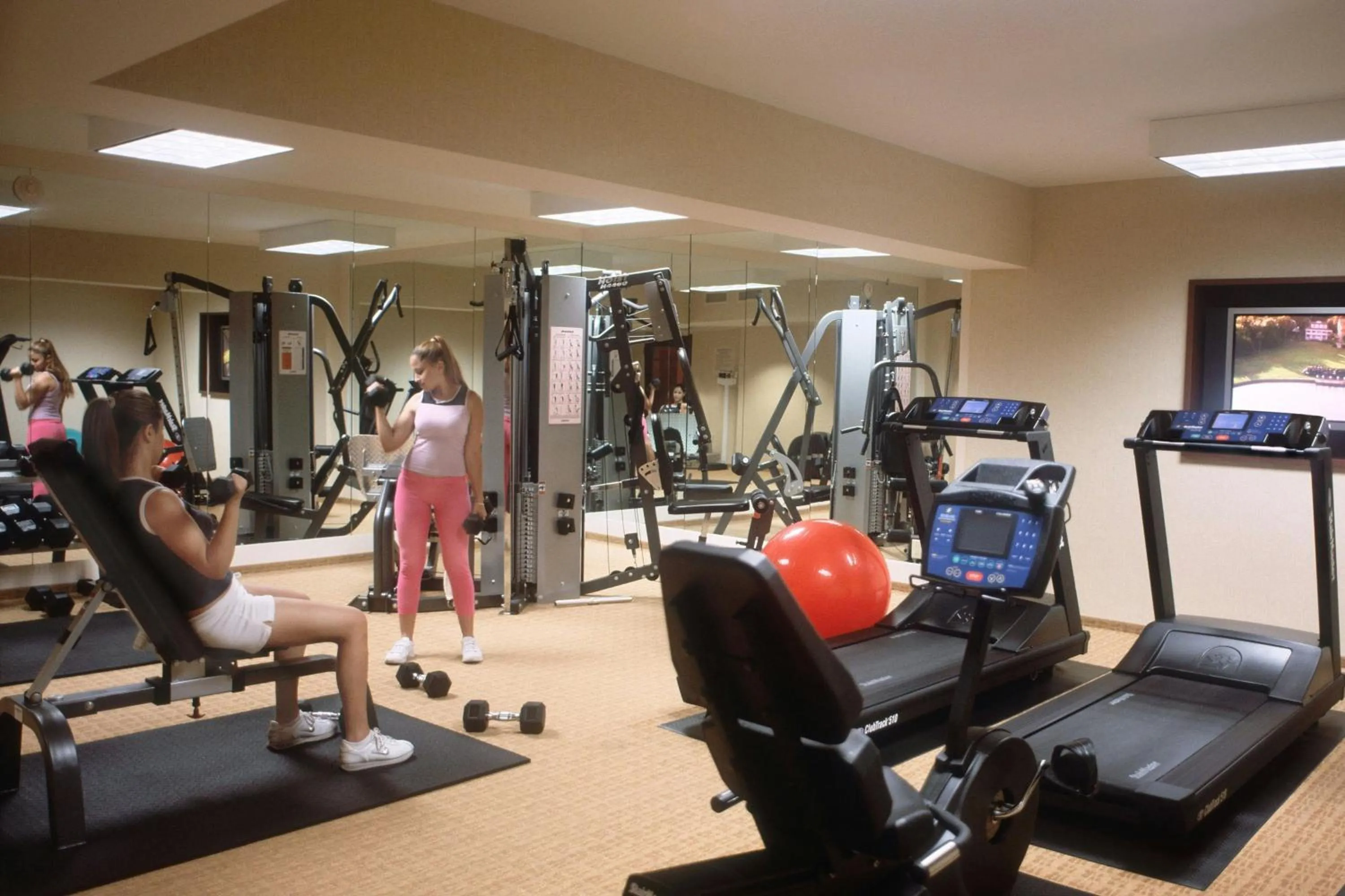Fitness centre/facilities in Courtyard Los Angeles Sherman Oaks