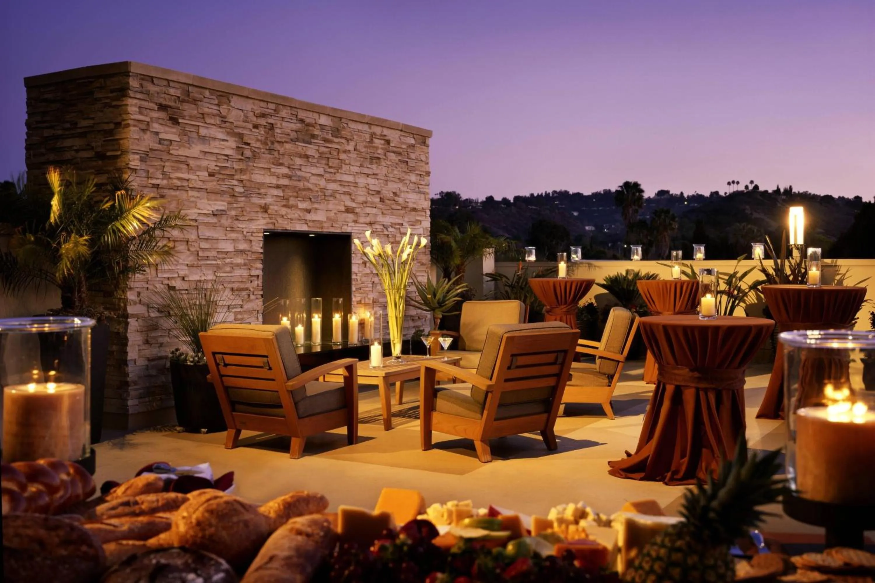 Swimming pool in Courtyard Los Angeles Sherman Oaks