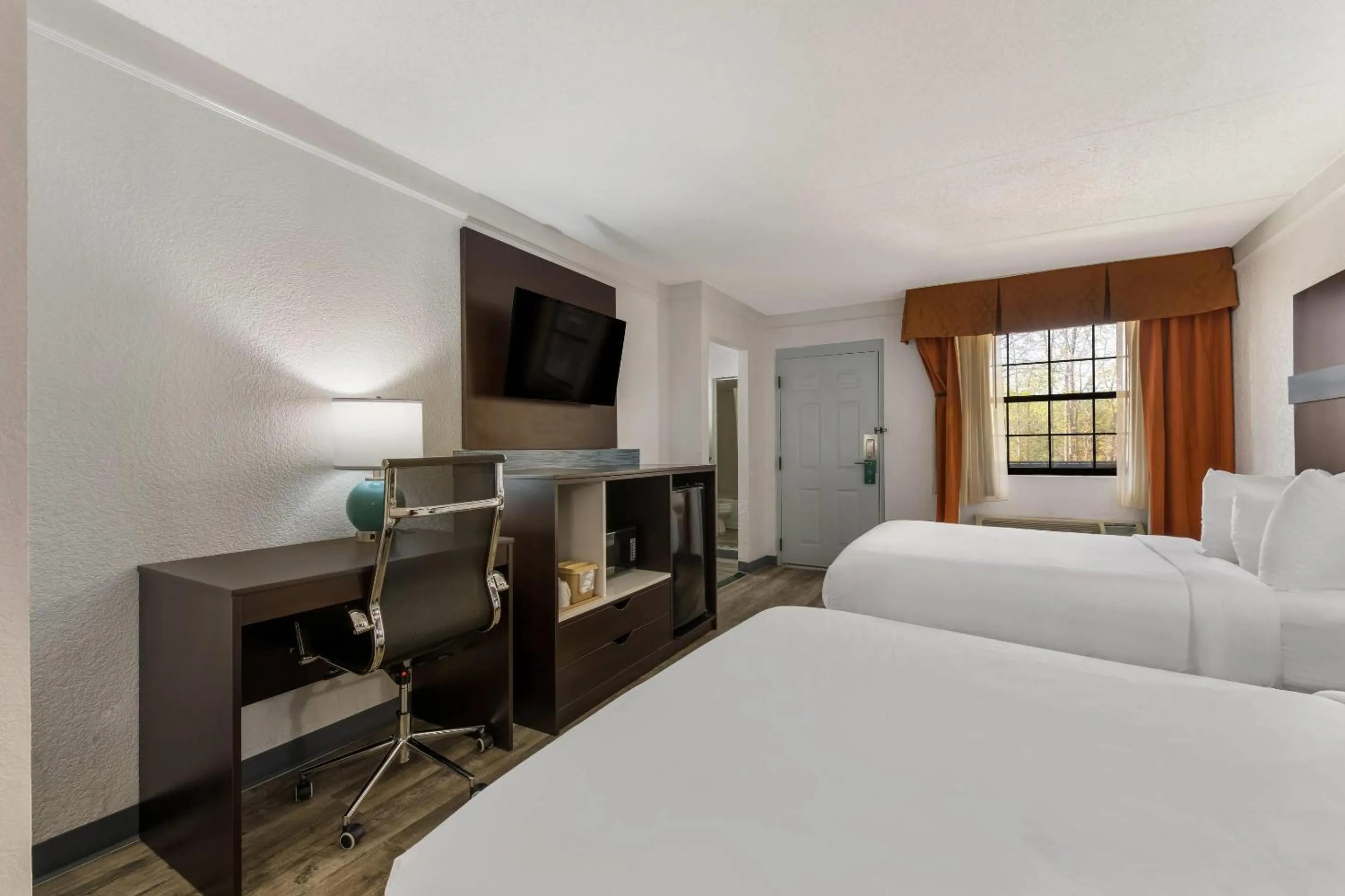 Bedroom, Bed in Quality Inn & Suites Airport