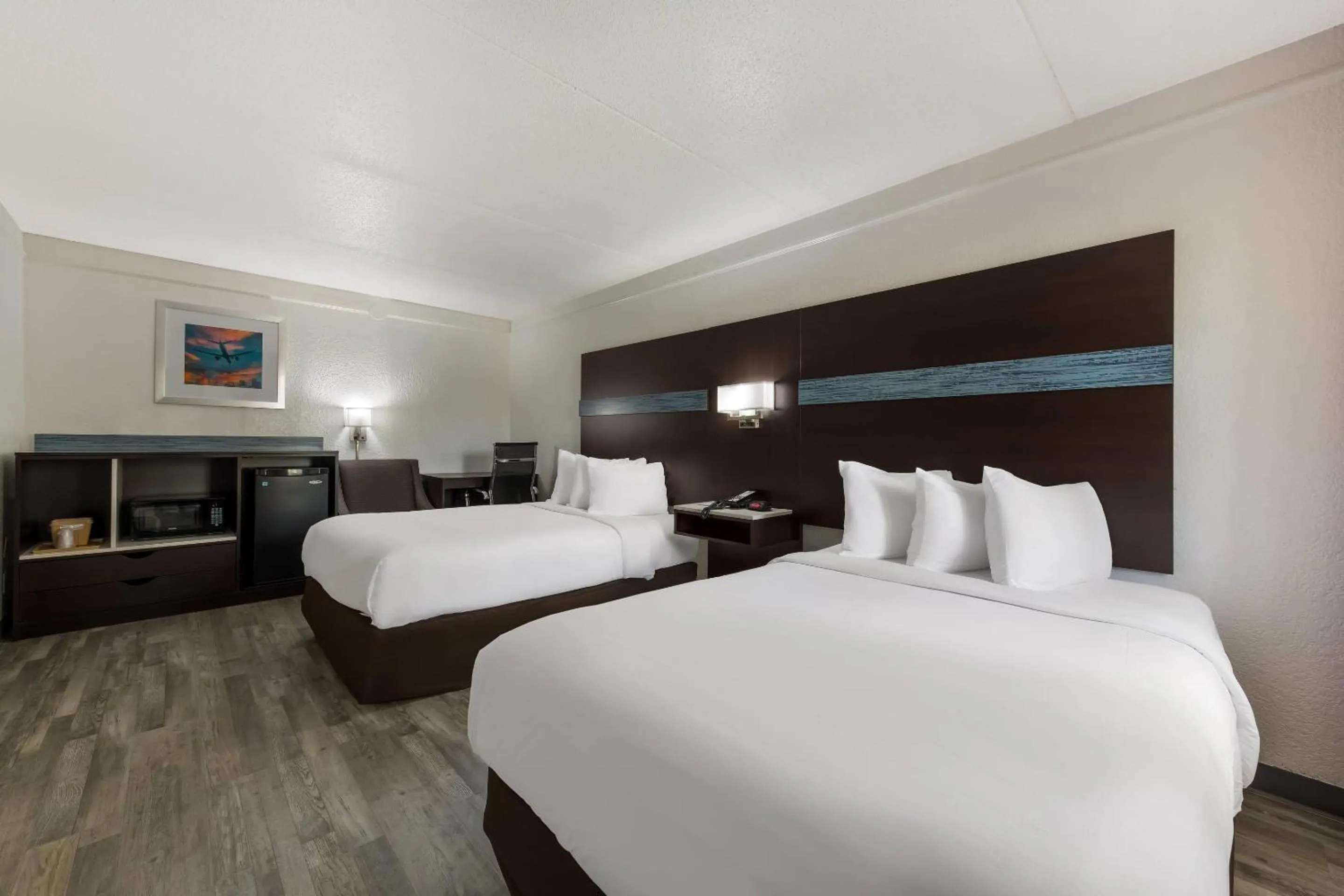Bedroom, Bed in Quality Inn & Suites Airport