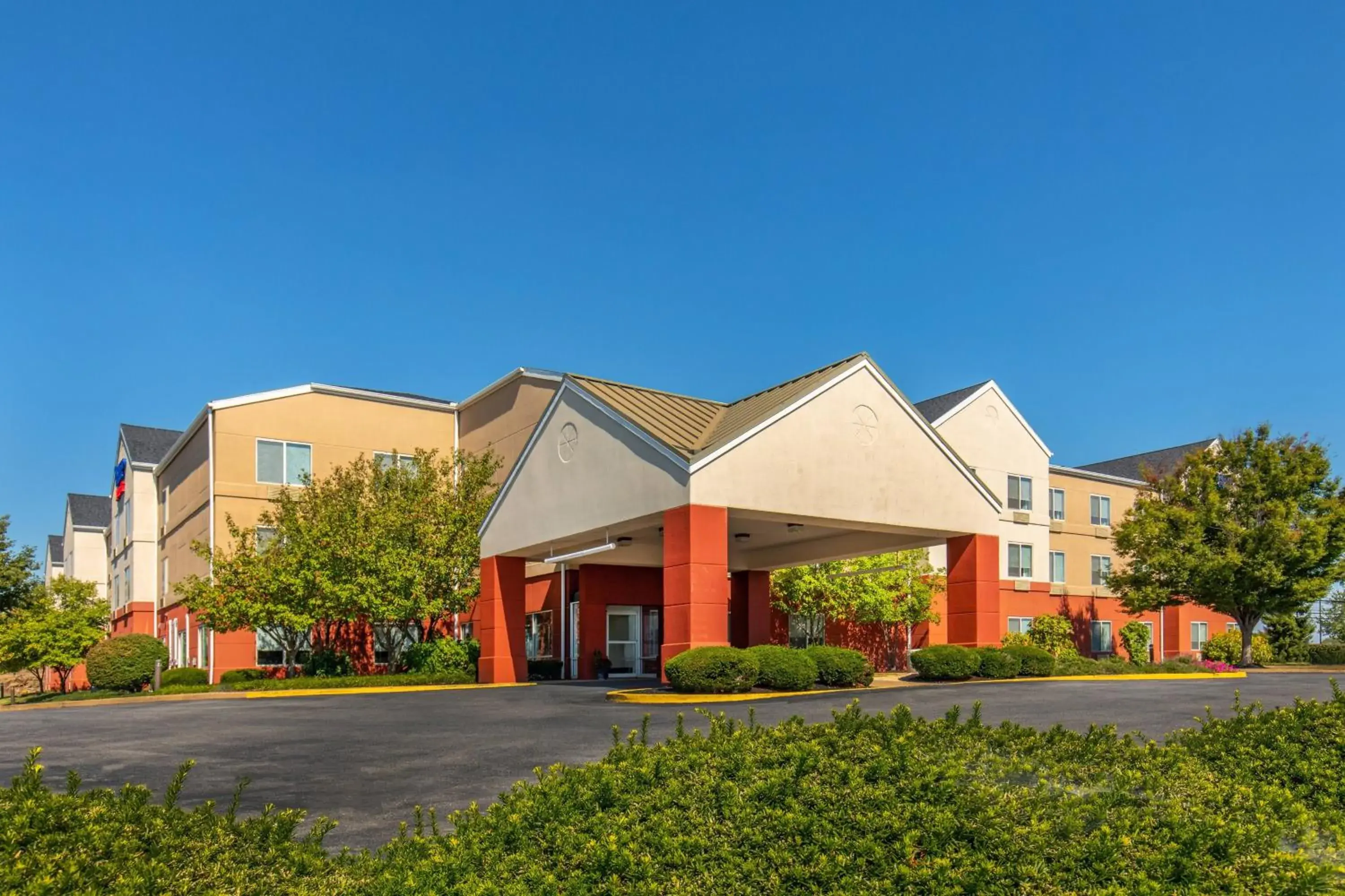 Property building in Fairfield Inn & Suites Lancaster Property building in Fairfield Inn & Suites Lancaster