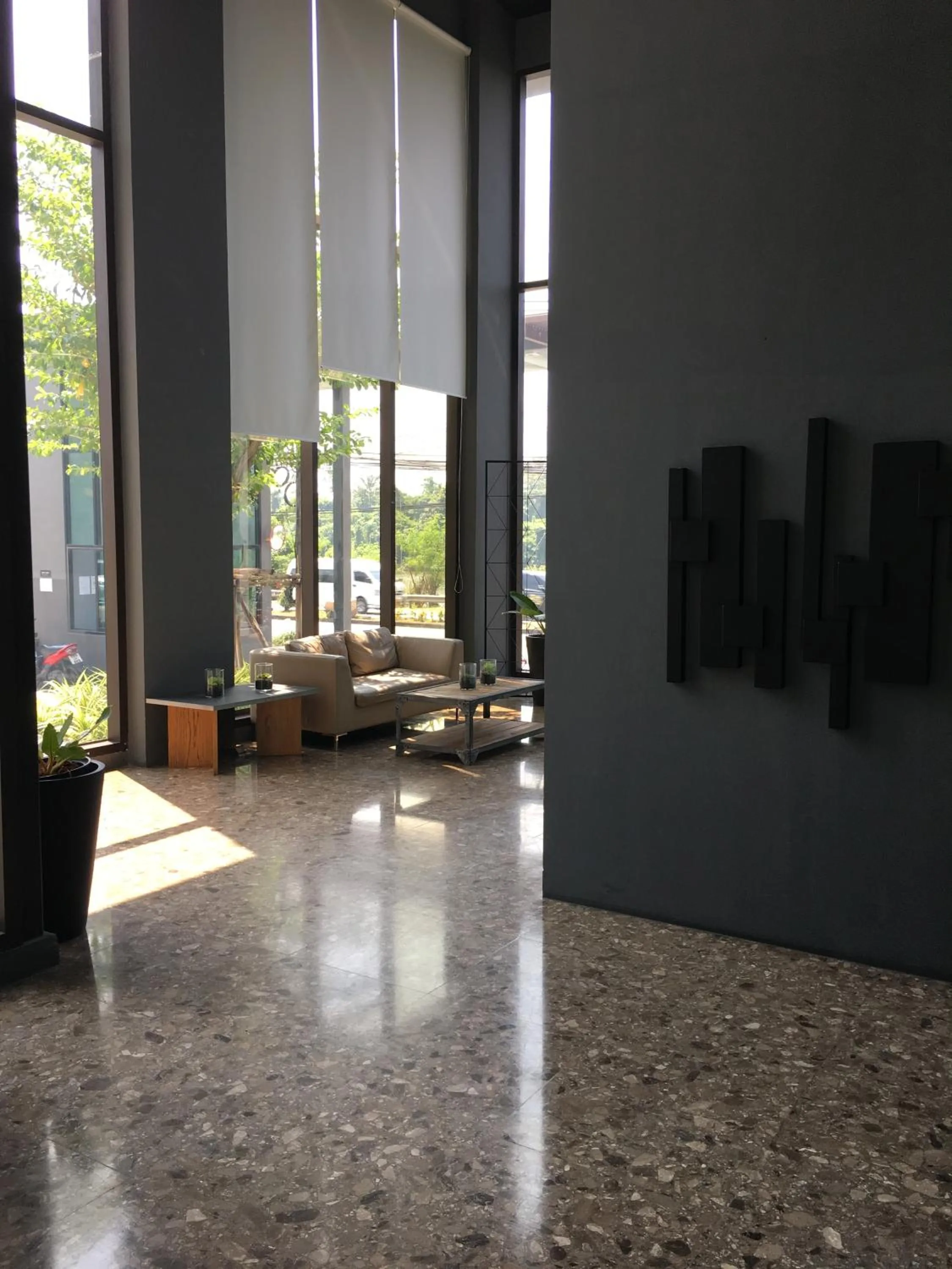 Facade/entrance in D-condo mine