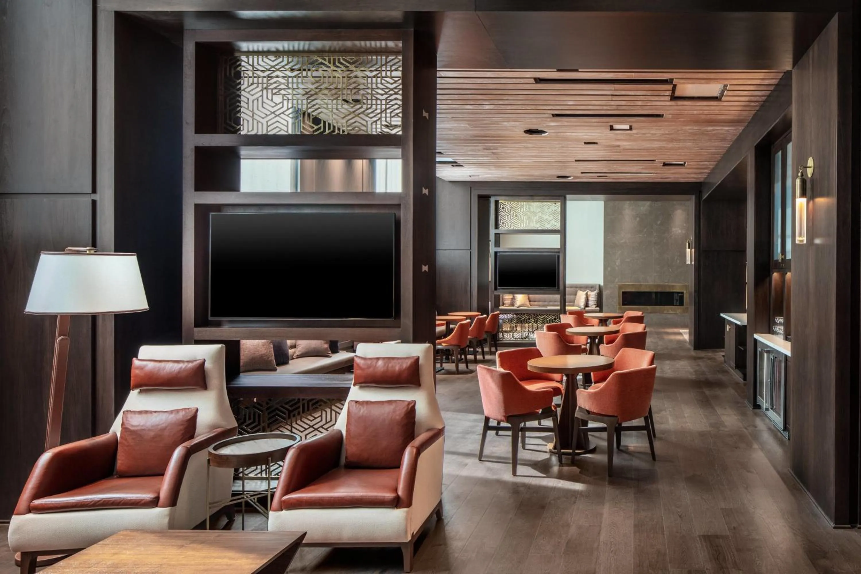 Lounge or bar in Lancaster Marriott at Penn Square