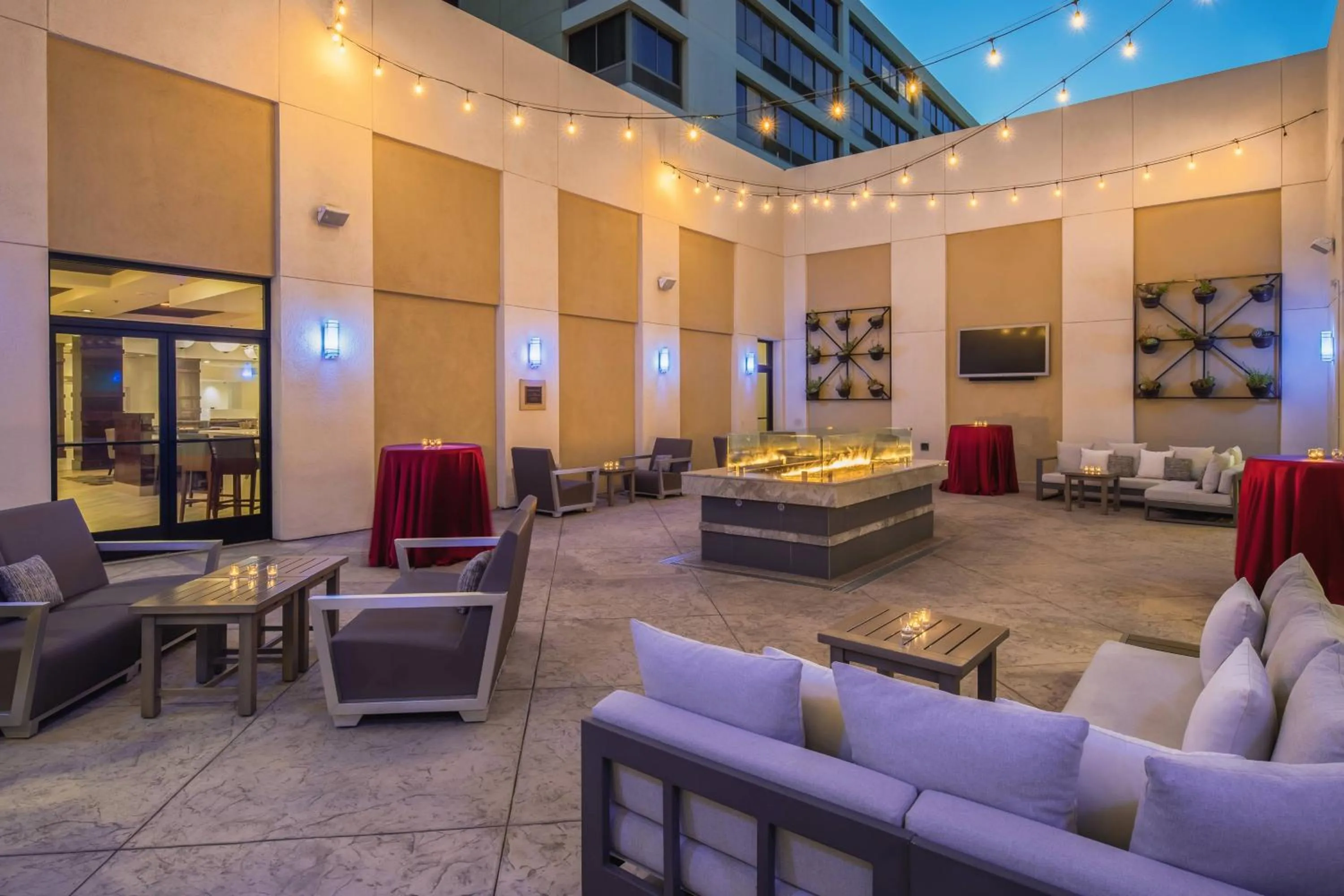 Meeting/conference room in Fullerton Marriott at California State University