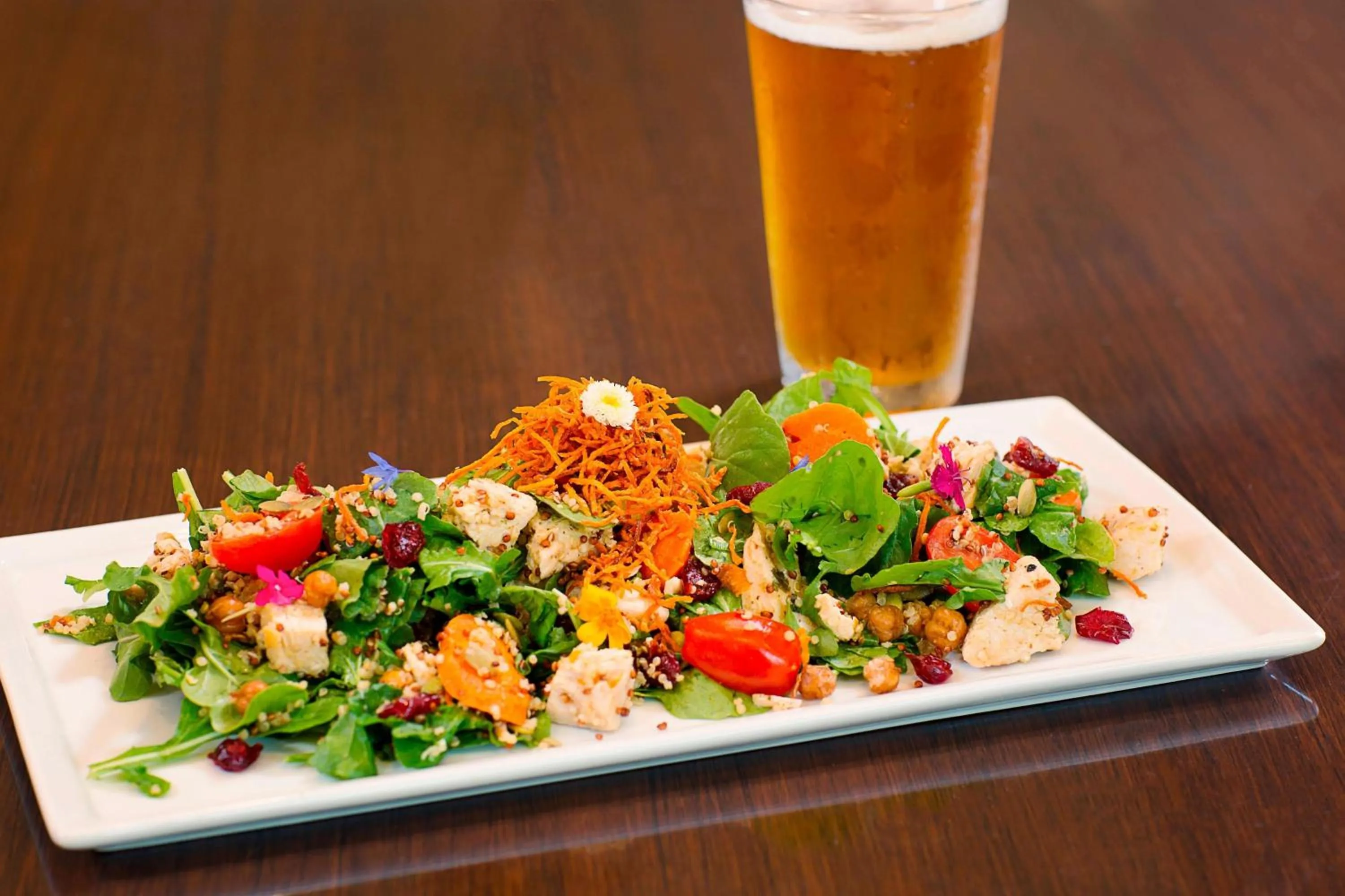 Restaurant/places to eat in Fullerton Marriott at California State University