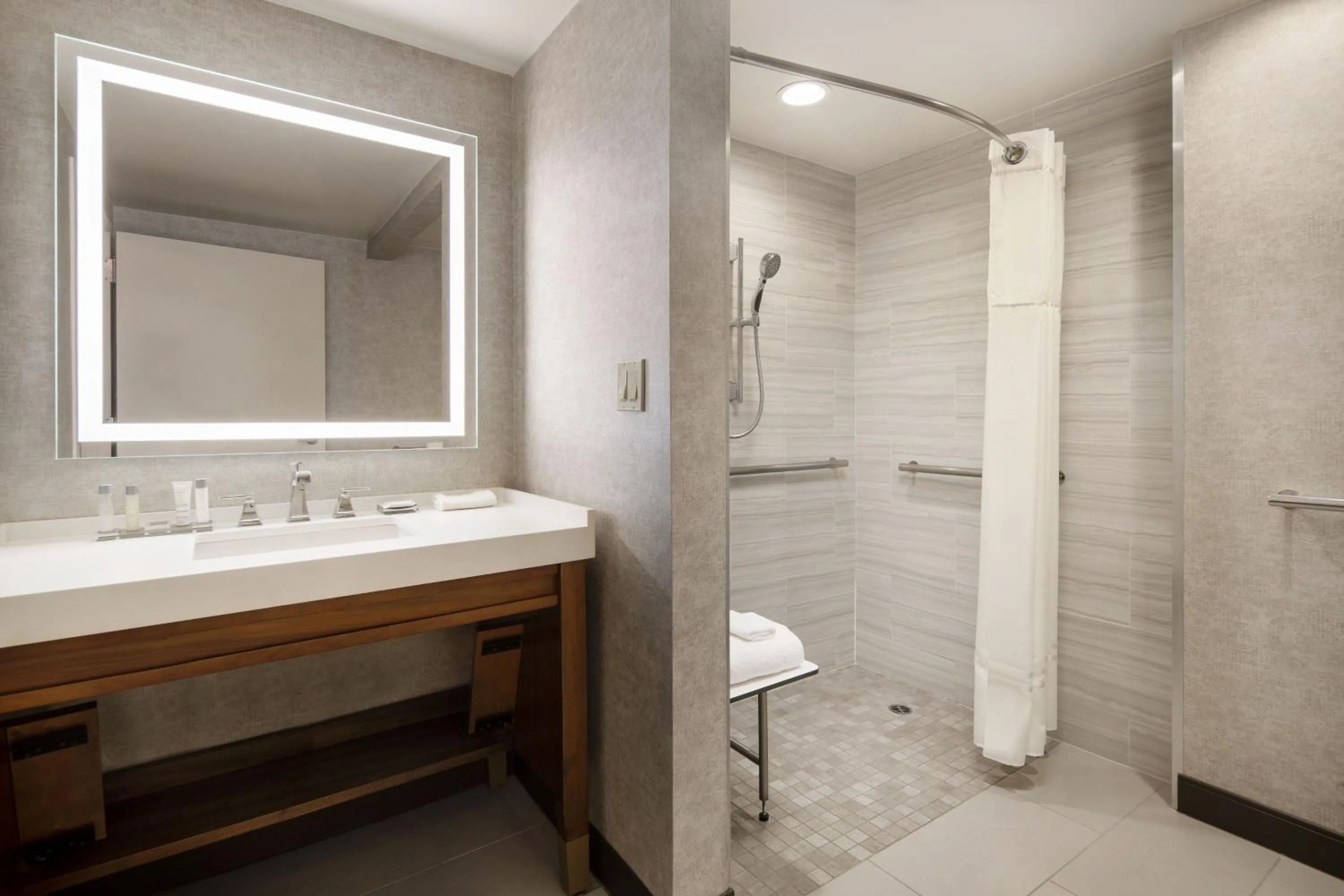 Bathroom in Fullerton Marriott at California State University