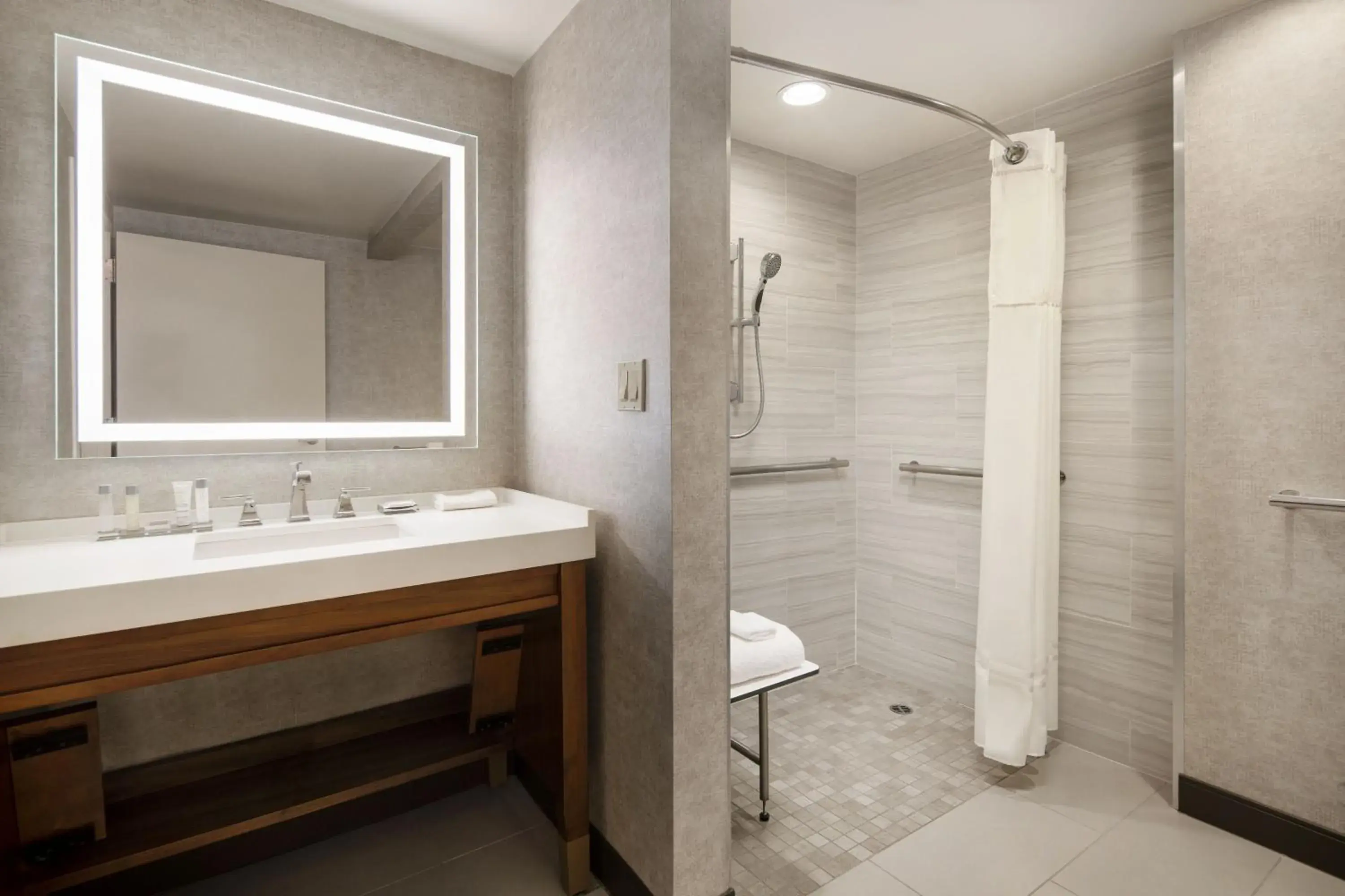 Double Room with Two Double Beds - Hearing Accessible in Fullerton Marriott at California State University Double Room with Two Double Beds - Hearing Accessible in Fullerton Marriott at California State University