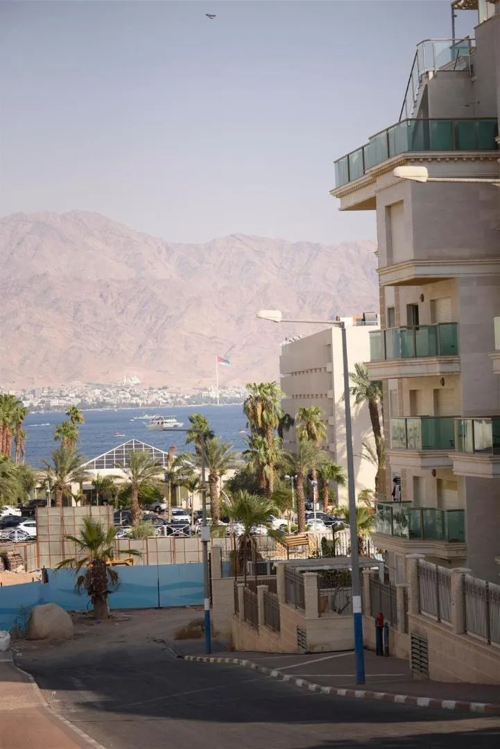 Beach in City Resort Palmore