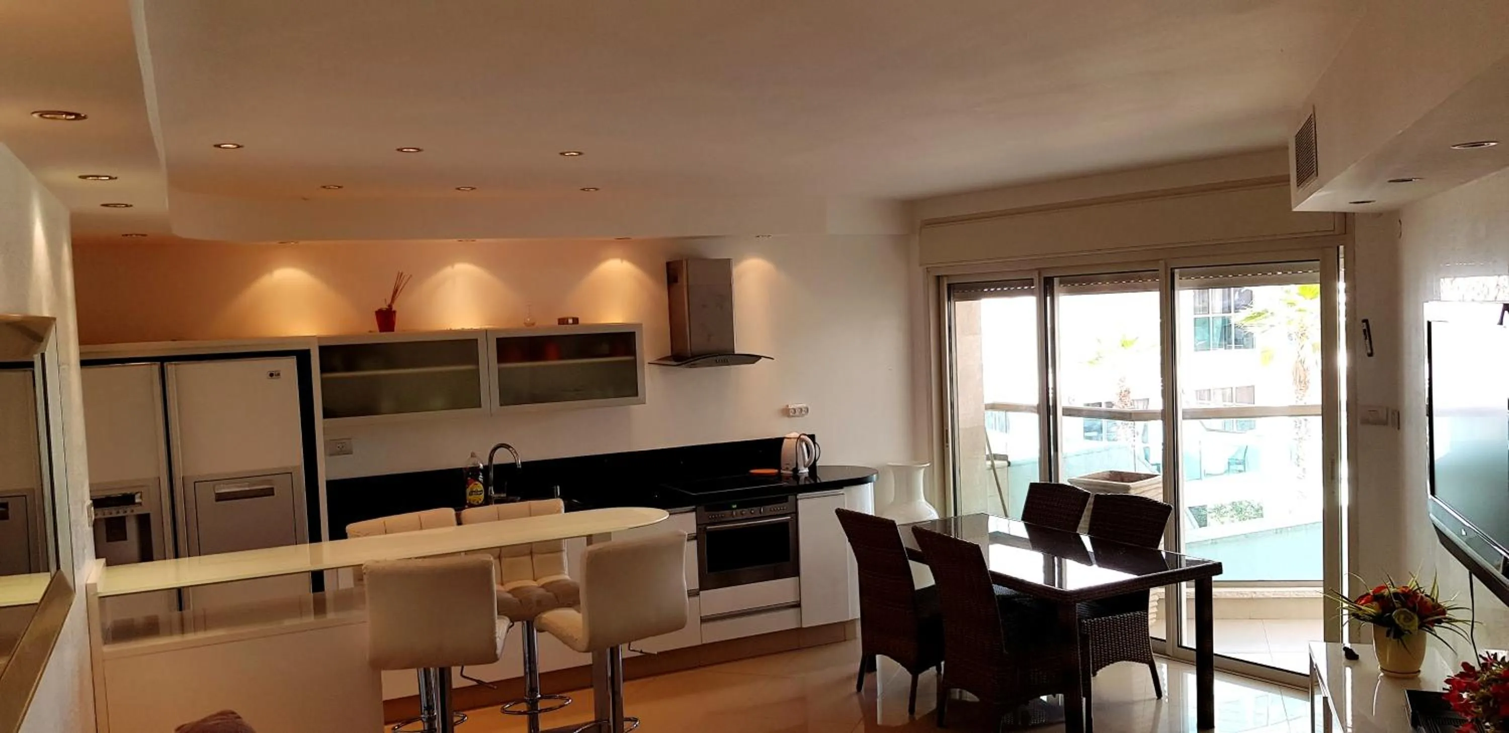 Kitchen or kitchenette in City Resort Palmore