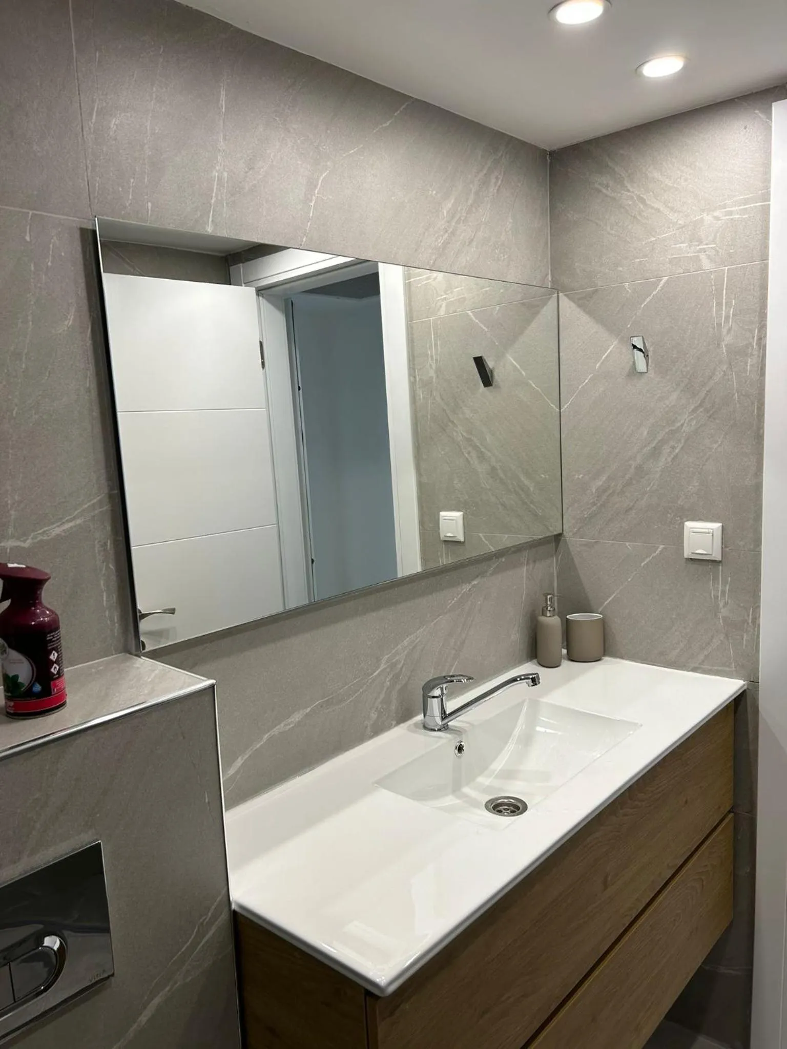 Bathroom in City Resort Palmore