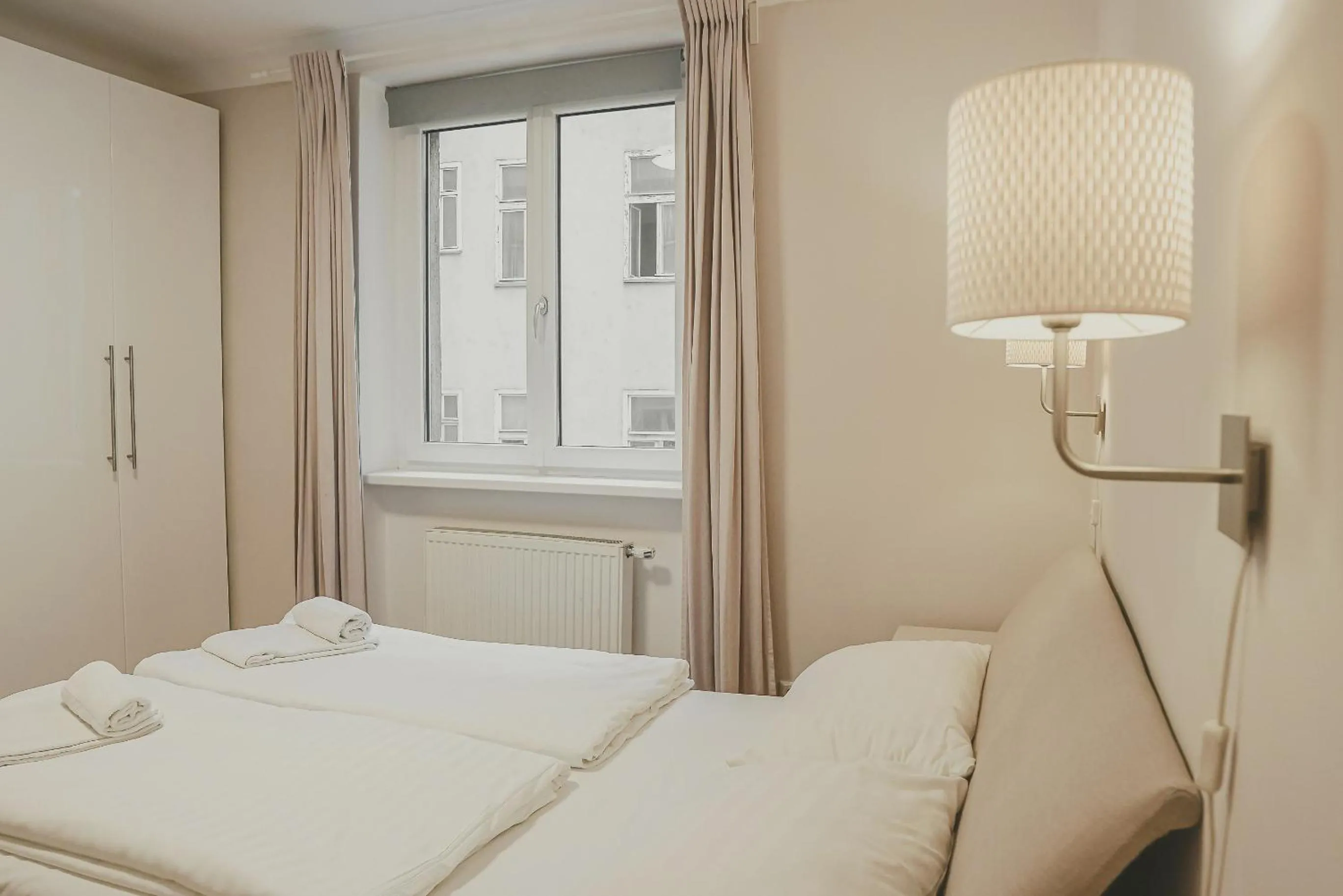 Bedroom, Bed in HeyMi Apartments Schwedenplatz