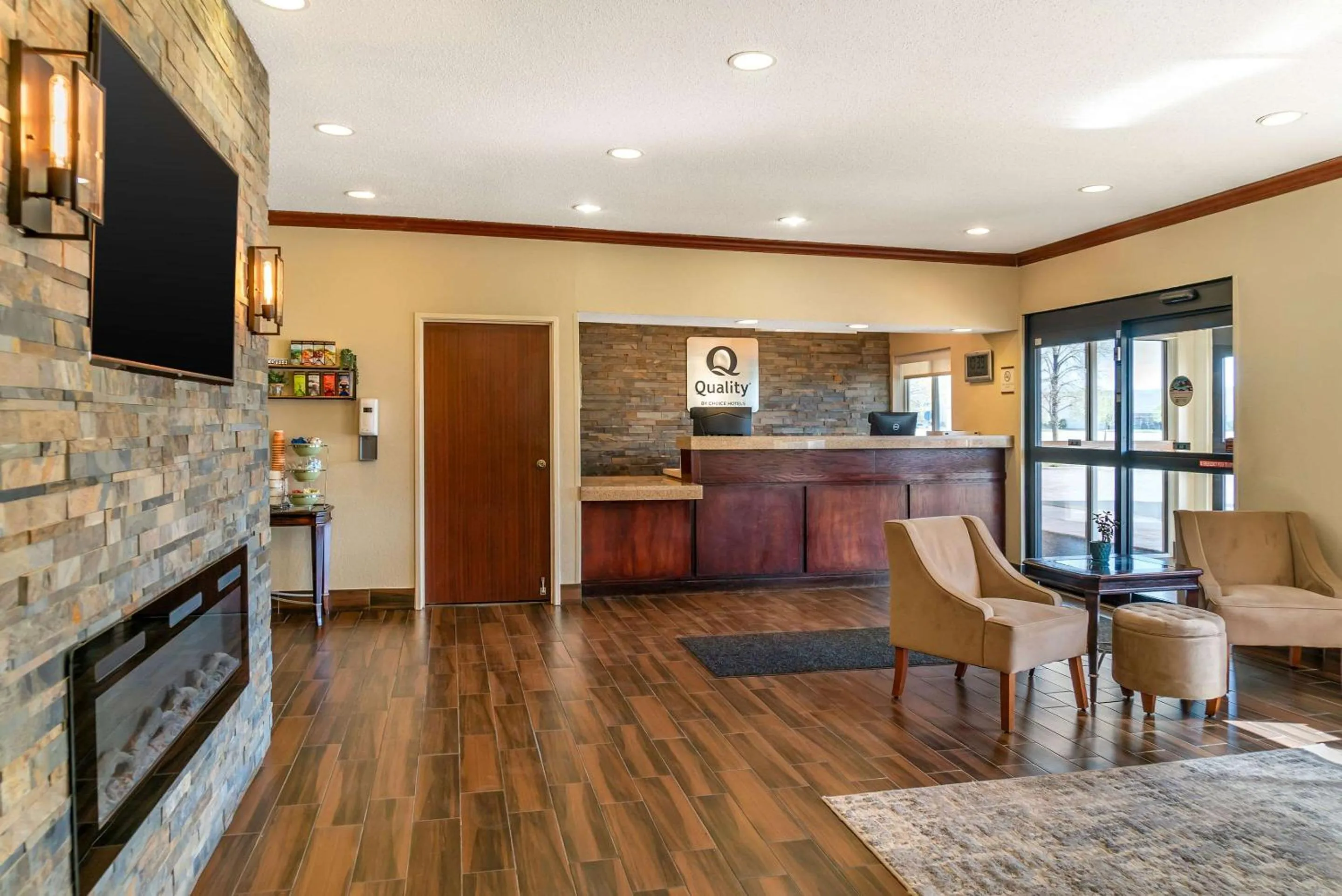 Lobby or reception in Quality Inn & Suites