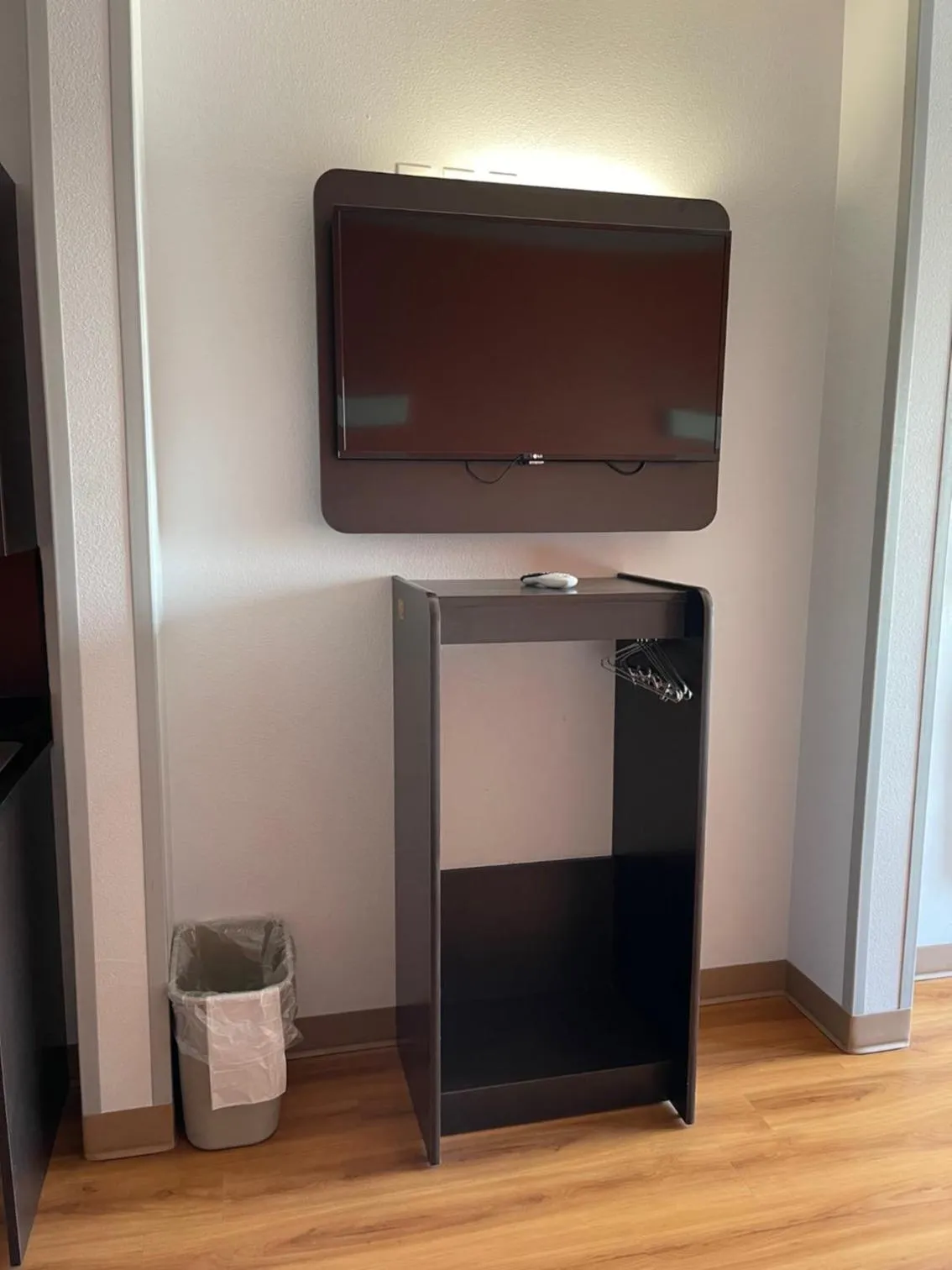 TV and multimedia in Motel 6-Midland, TX