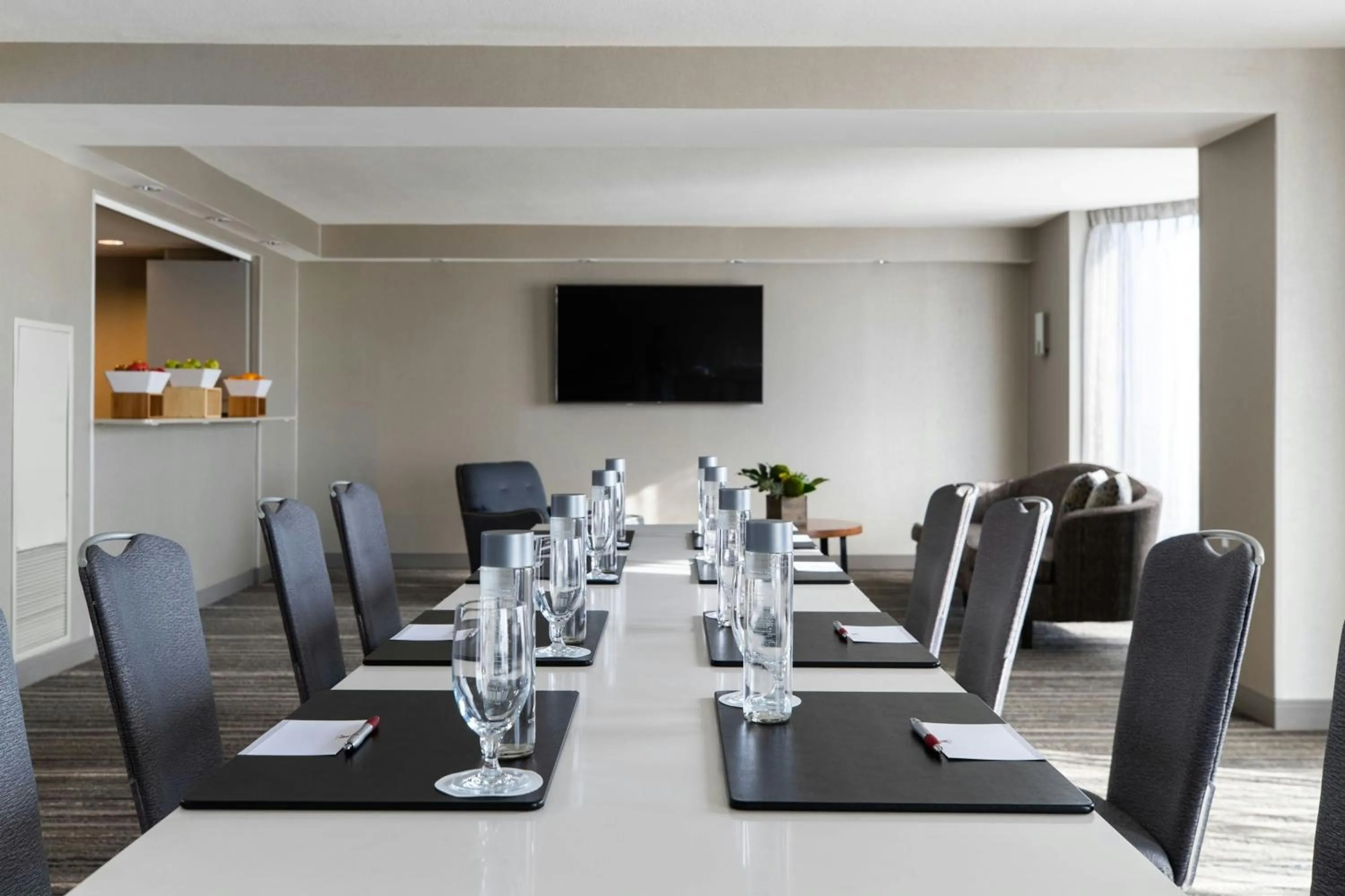 Photo of the whole room in Kansas City Marriott Downtown