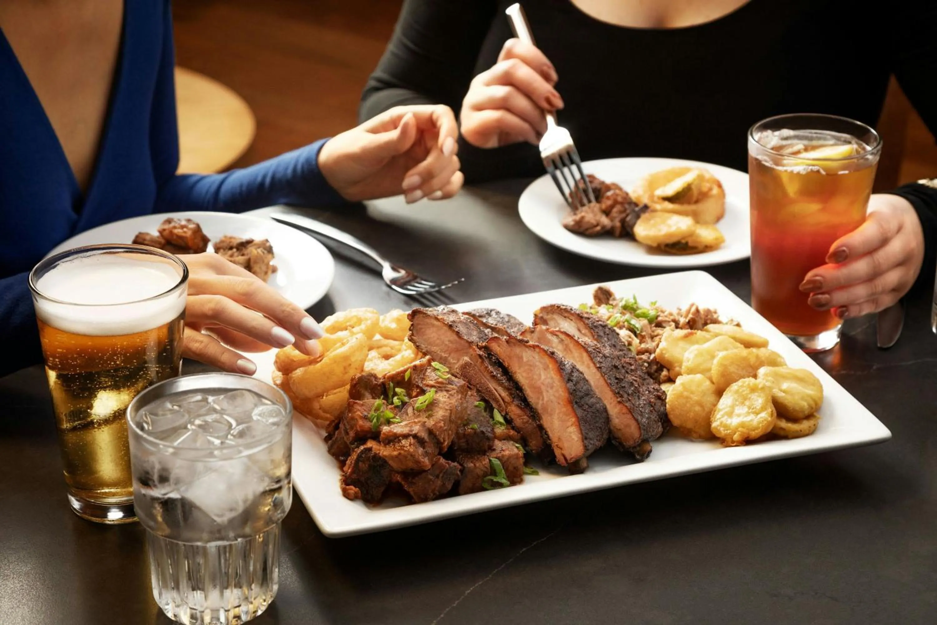 Lounge or bar in Kansas City Marriott Downtown