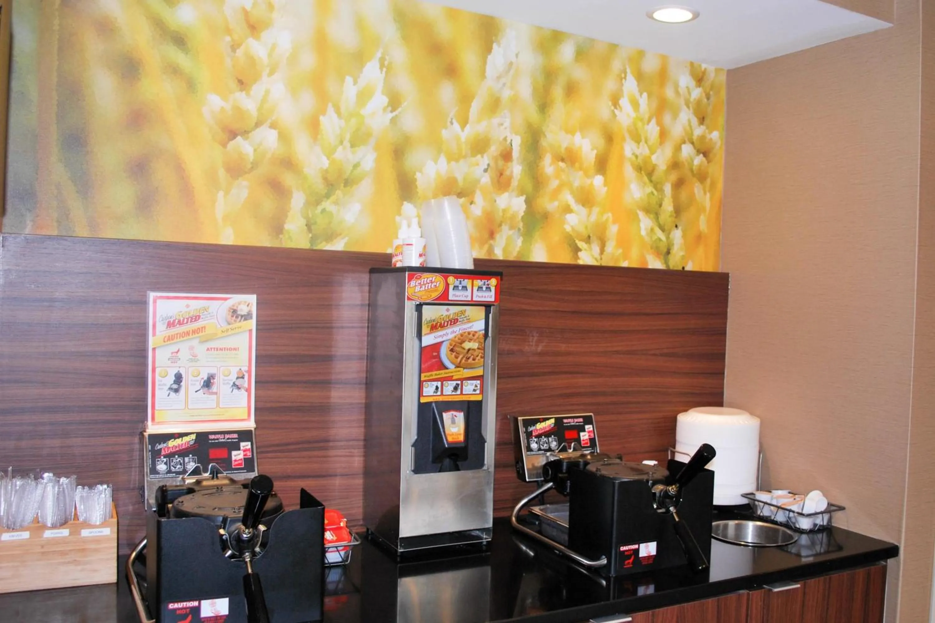 Breakfast in Fairfield Inn Kansas City Downtown/Union Hill