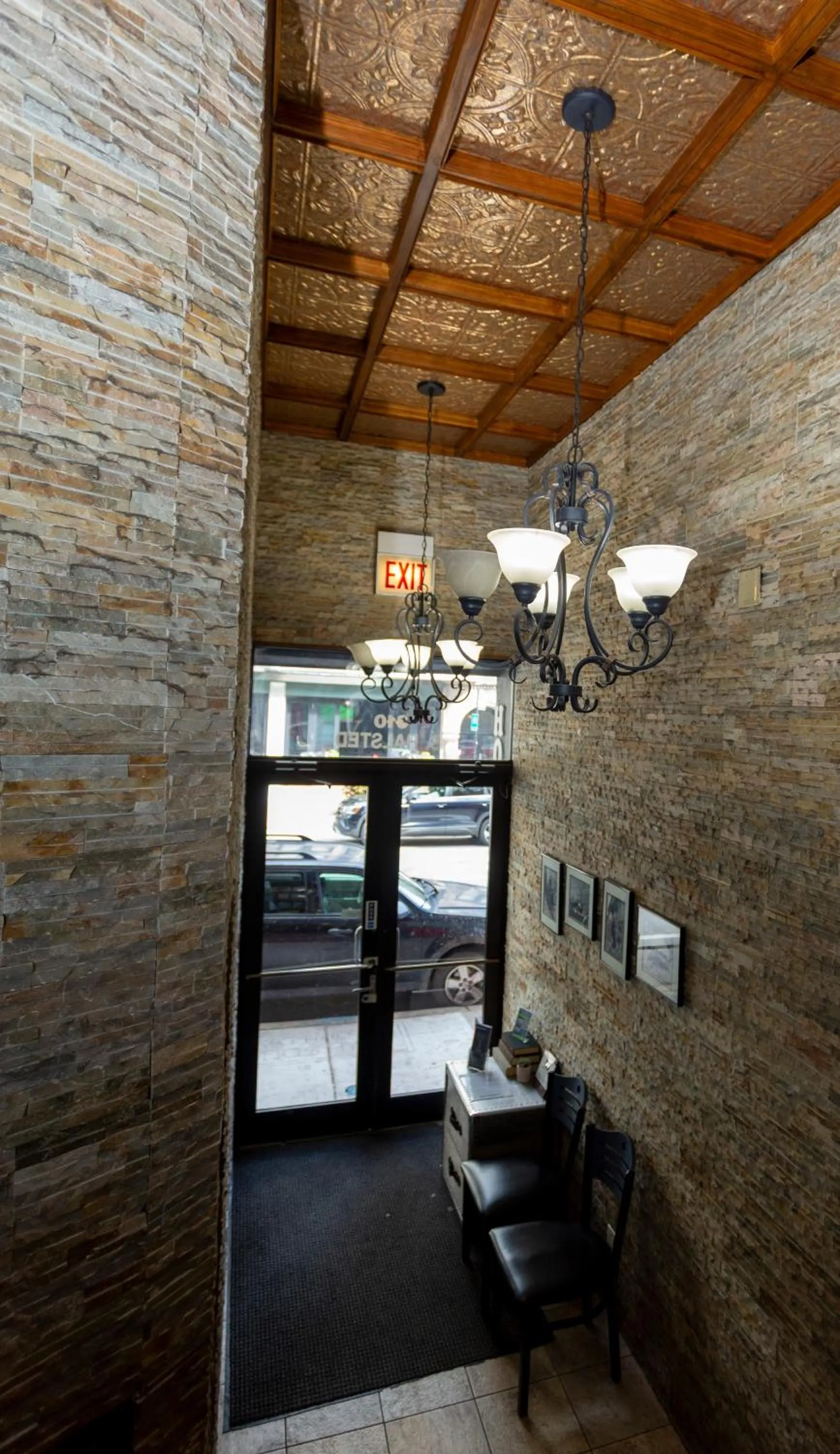 Property building in Chicago Parthenon Hostel