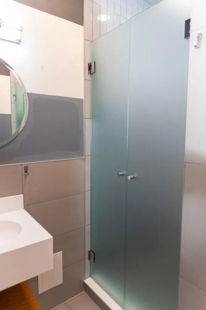 Chicago Parthenon Hostel