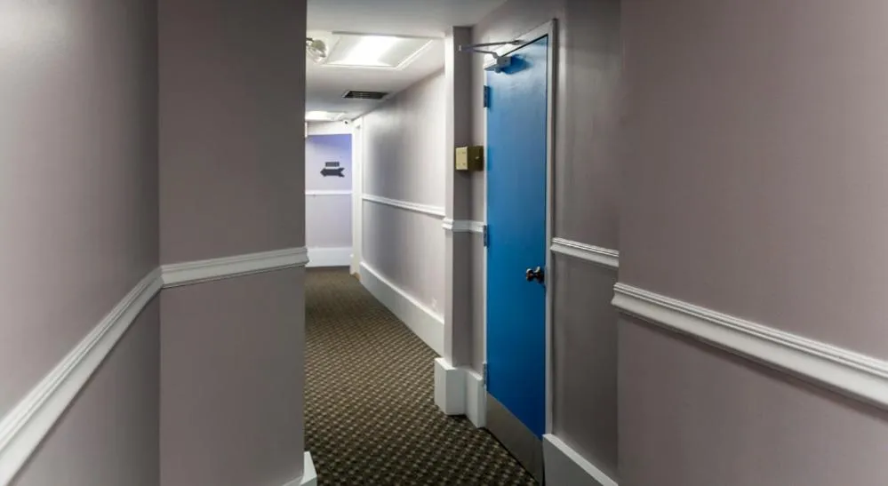 Property building in Chicago Parthenon Hostel