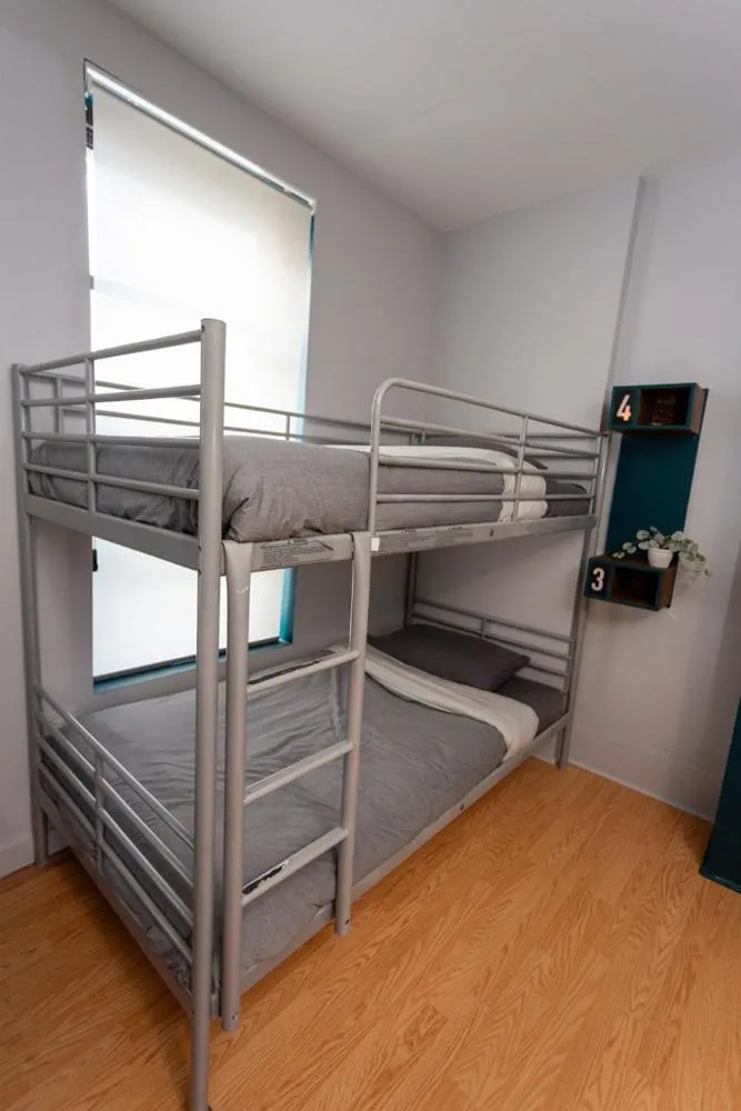 Bed in Chicago Parthenon Hostel