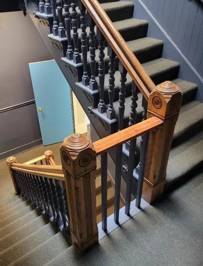 Property building in Chicago Parthenon Hostel