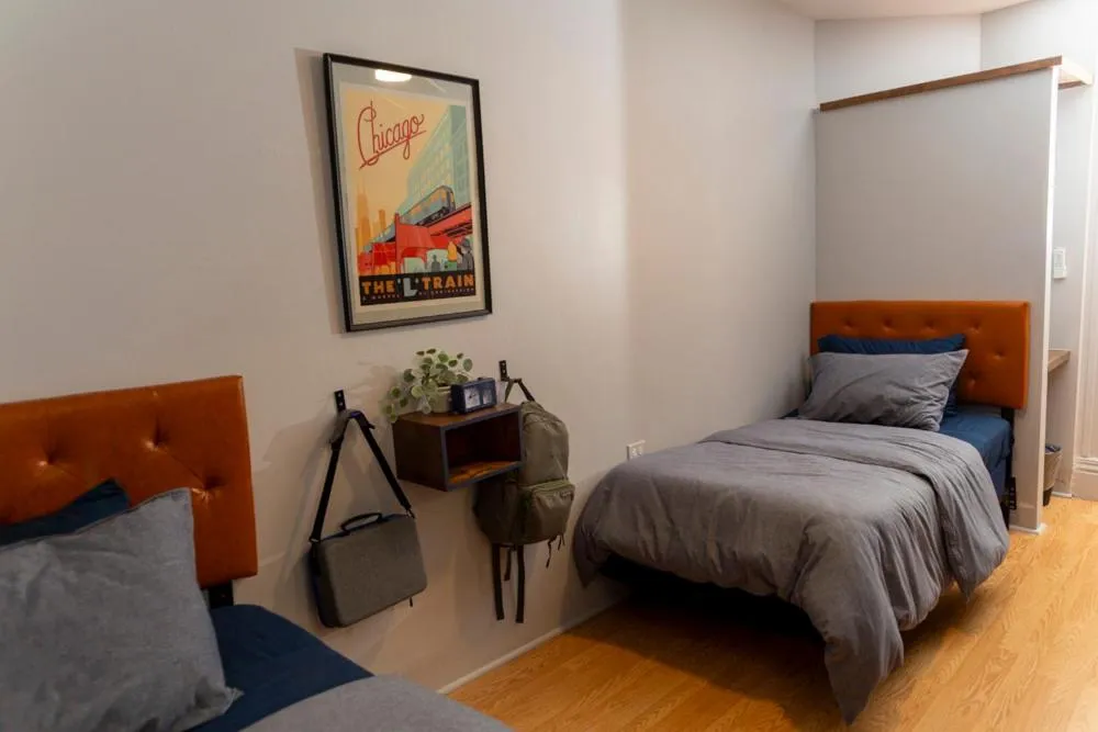 Bed in Chicago Parthenon Hostel