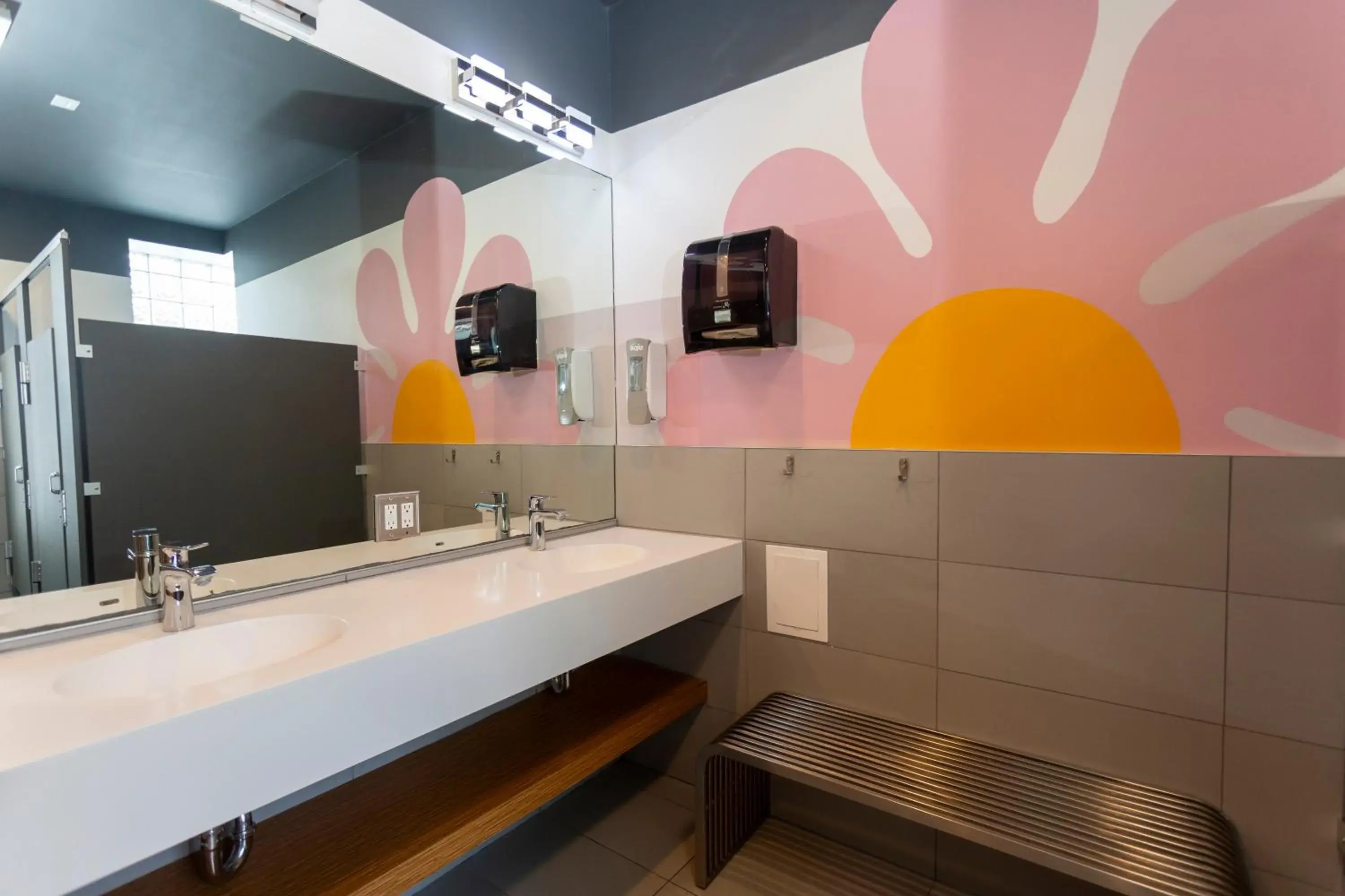 Chicago Parthenon Hostel Chicago Parthenon Hostel